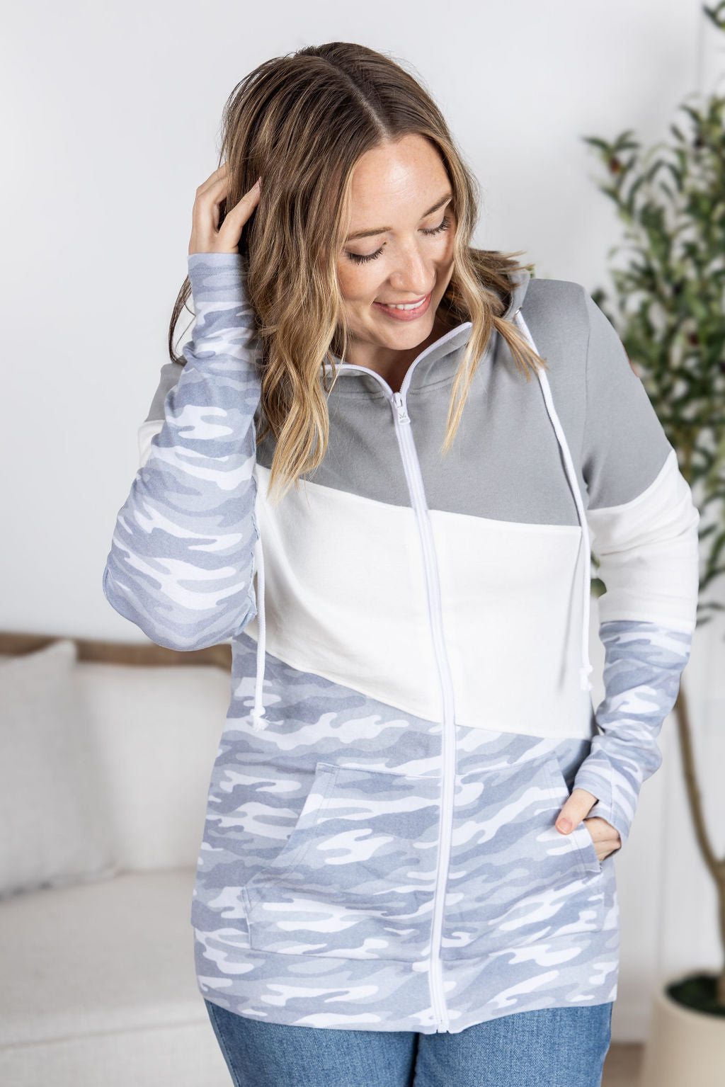 IN STOCK Colorblock Fullzip - Camo