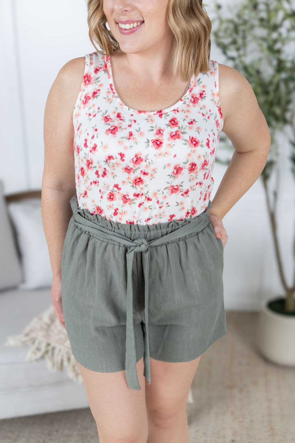 IN STOCK Libby Linen Shorts - Olive