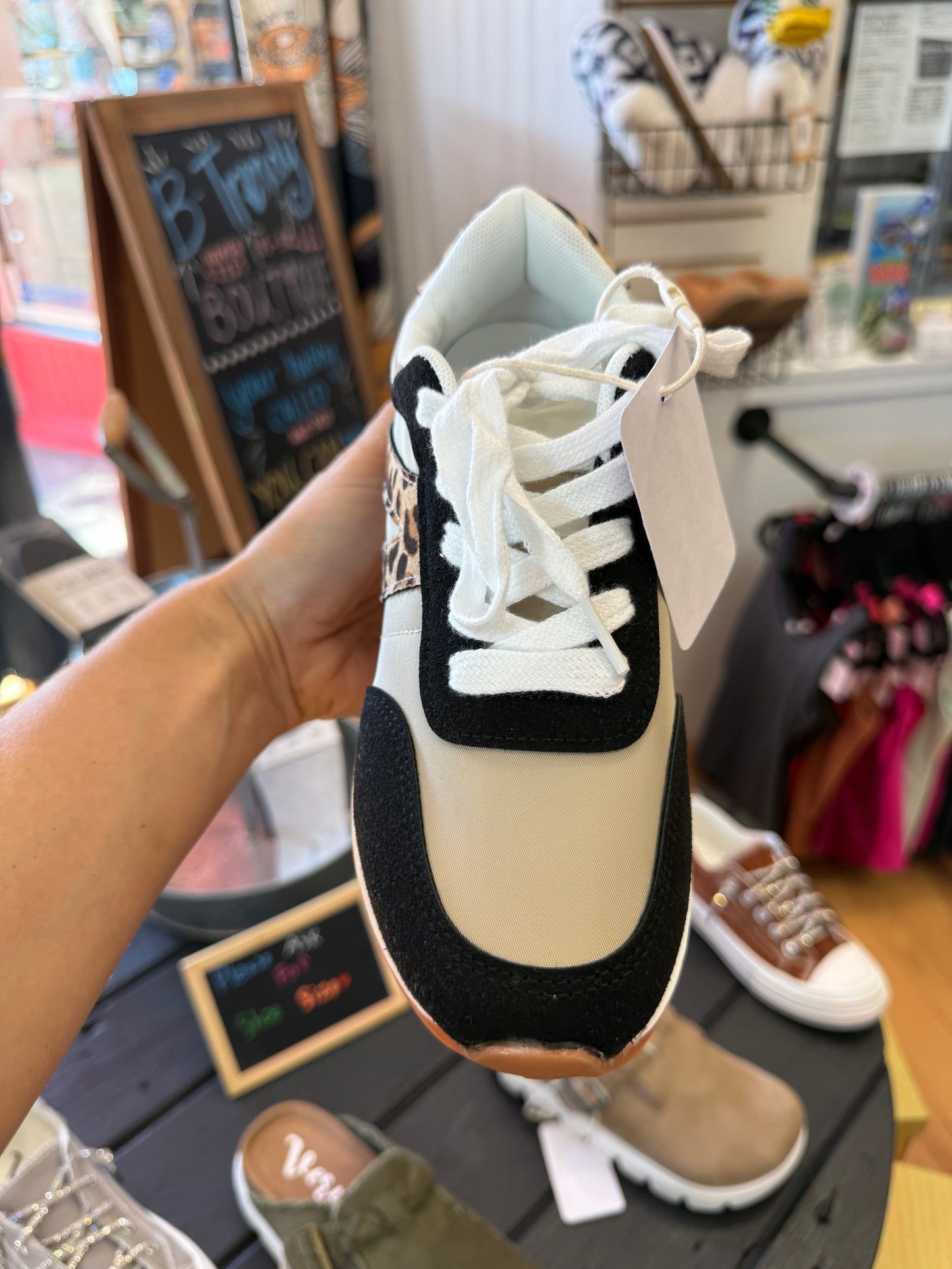 JOEL LACE UP SNEAKER SHOES - VERY G