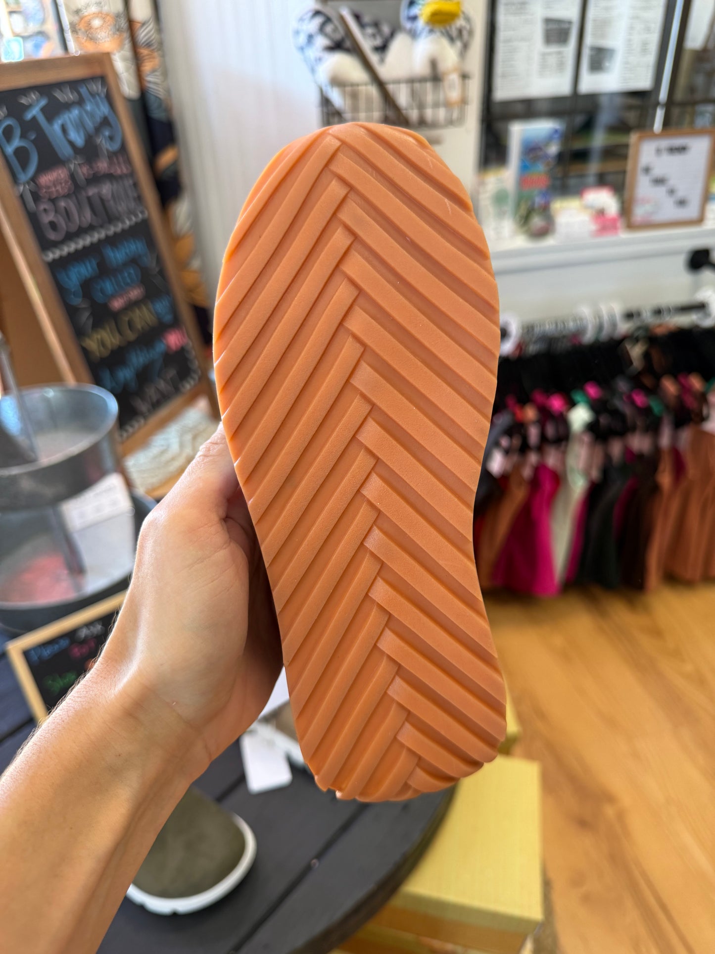 JOEL LACE UP SNEAKER SHOES - VERY G