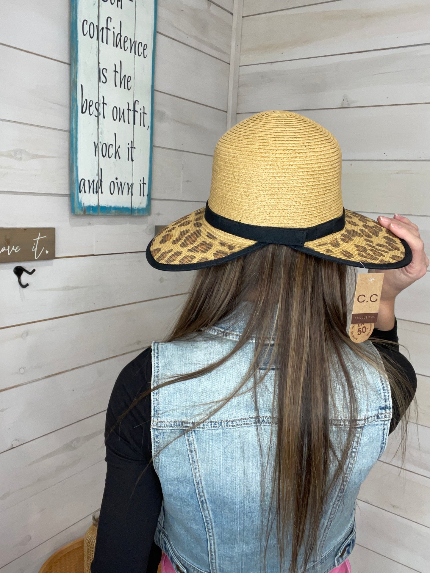 CC LEOPARD PRINTED STRAW SUNHAT