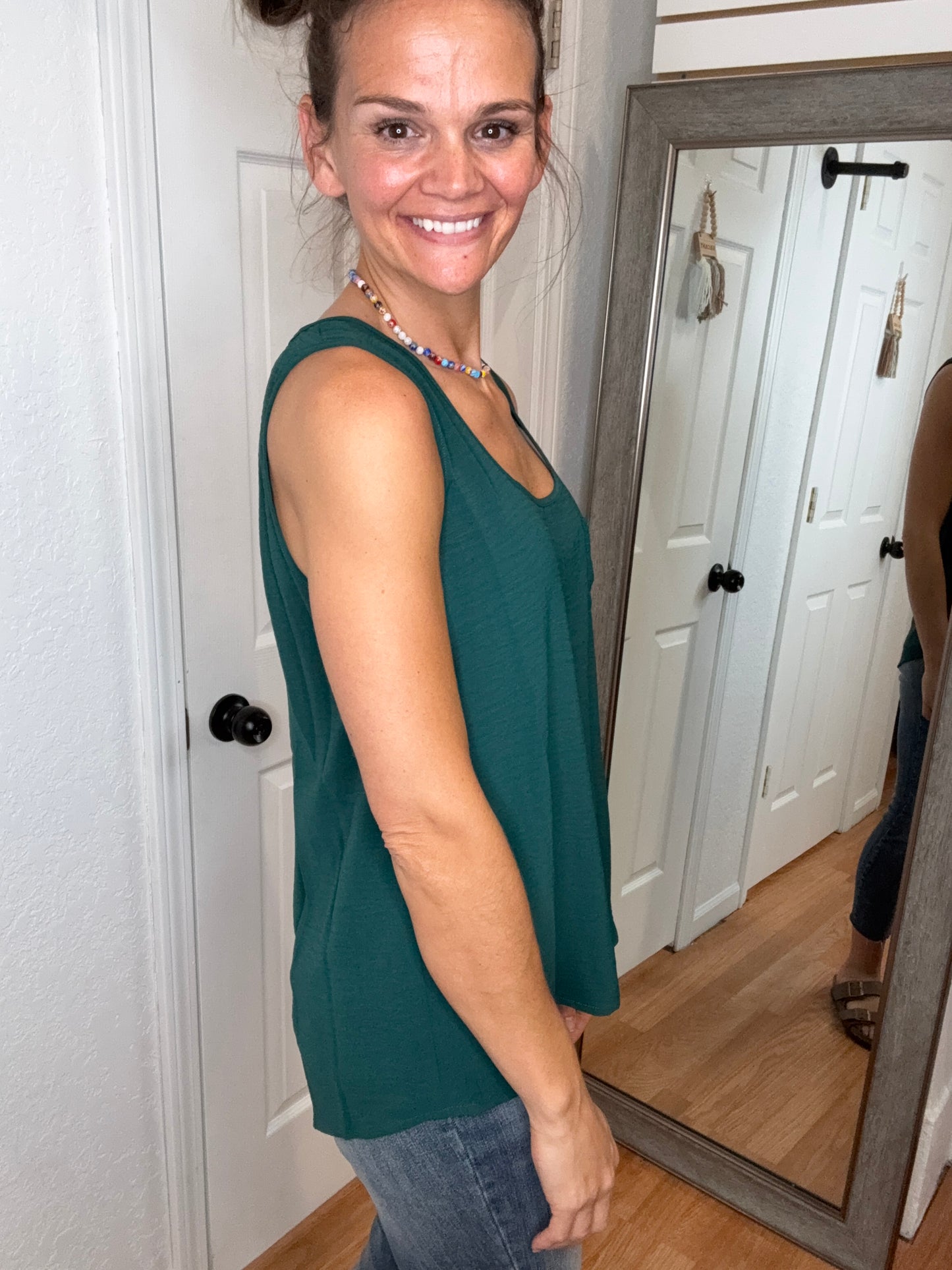 MARA - SLEEVELESS BLOUSE - SPRUCE -MITTOSHOP
