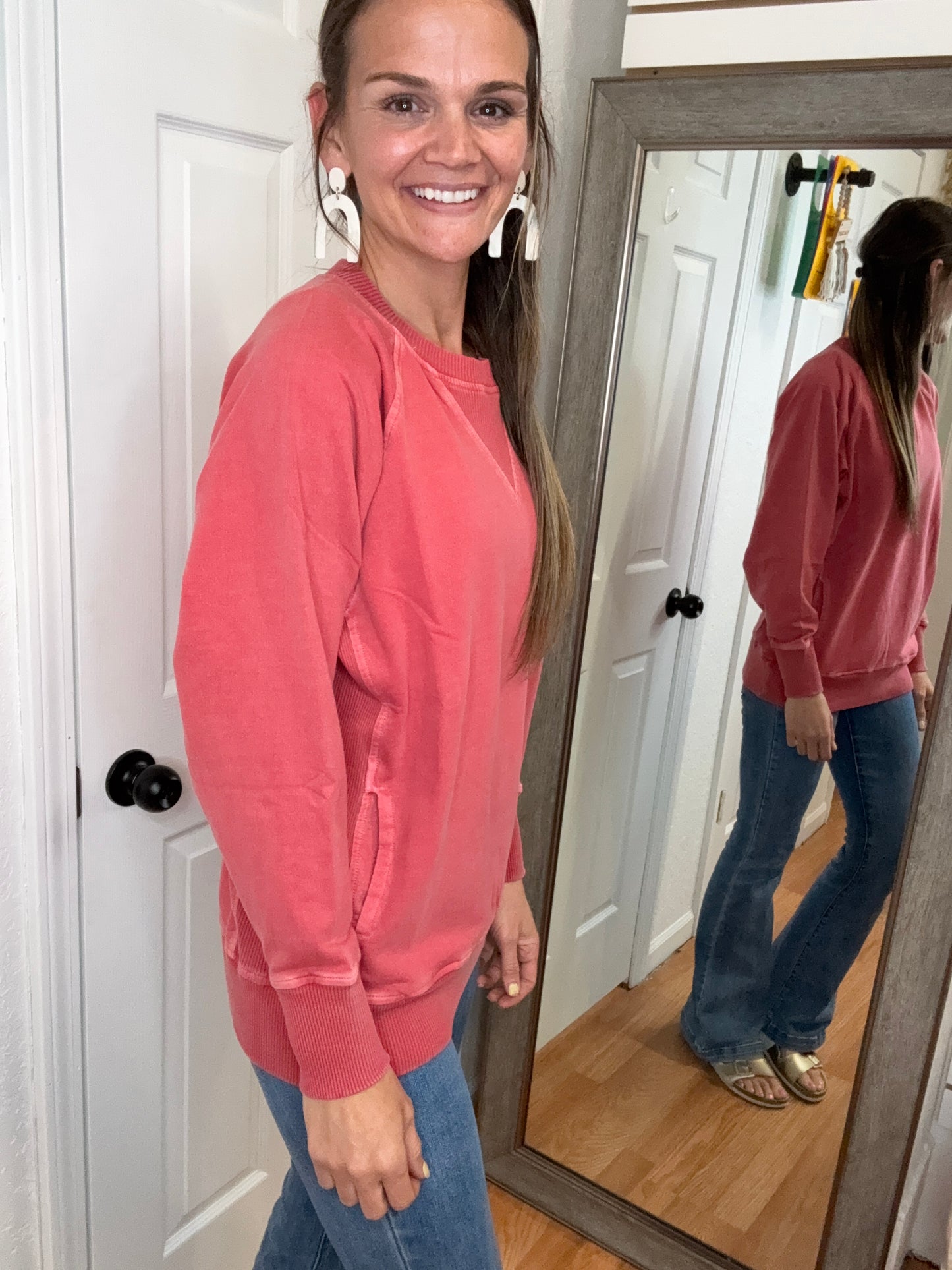 BUFFY PULLOVER SWEATSHIRT TOP- FADED RED - ZENANA