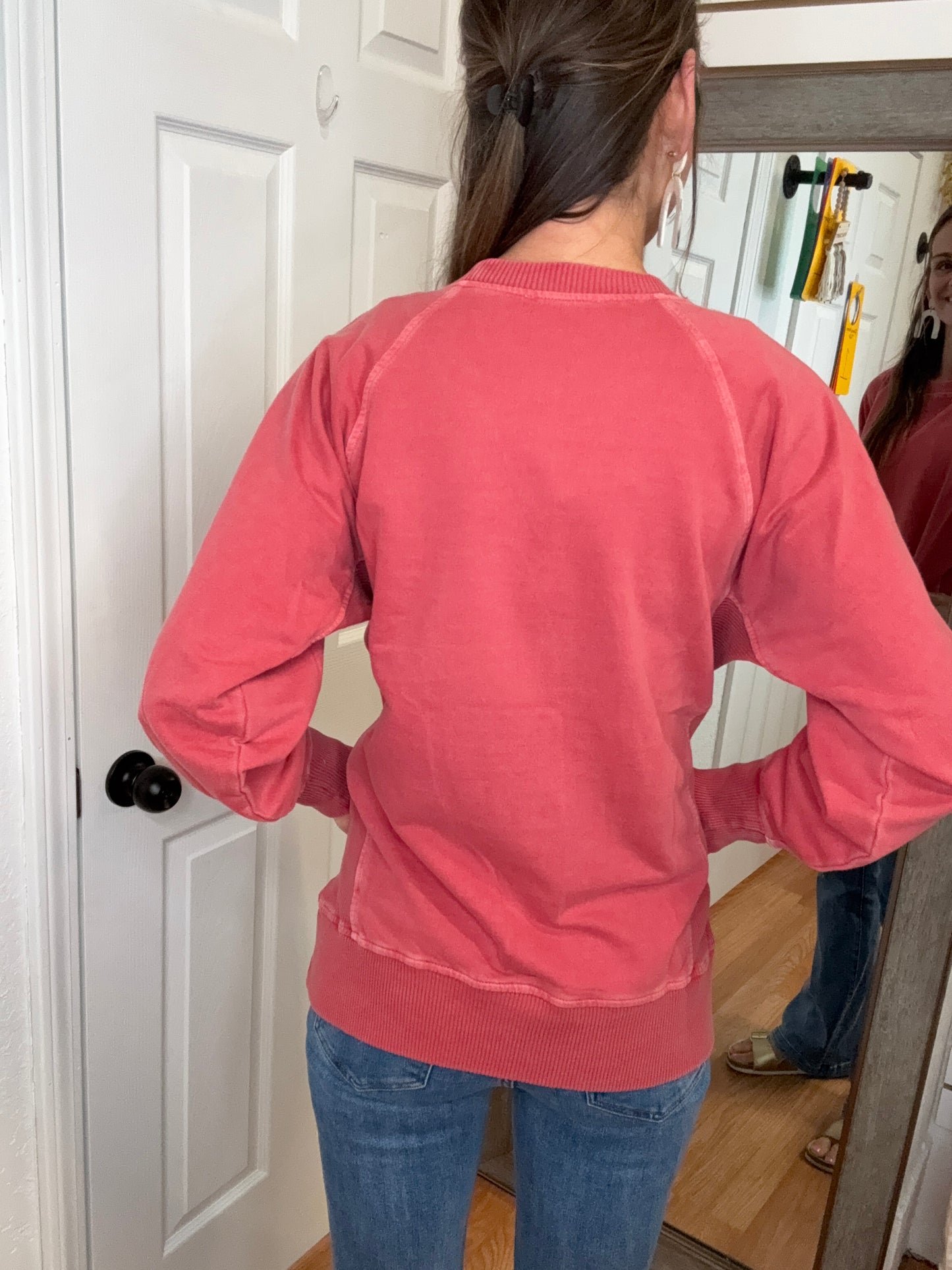 BUFFY PULLOVER SWEATSHIRT TOP- FADED RED - ZENANA