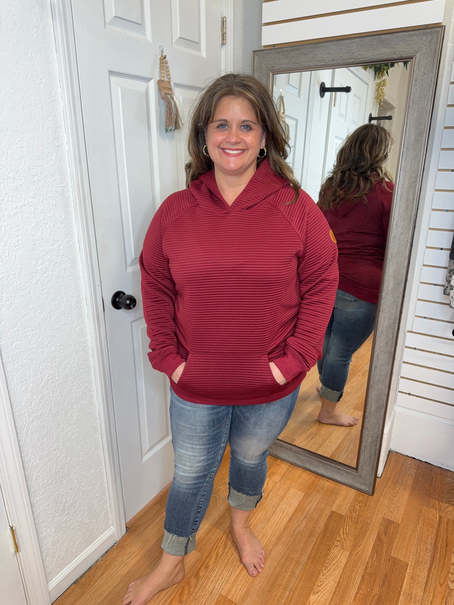TATUM HOODED SWEATSHIRT BURGUNDY - MICHELLE MAE