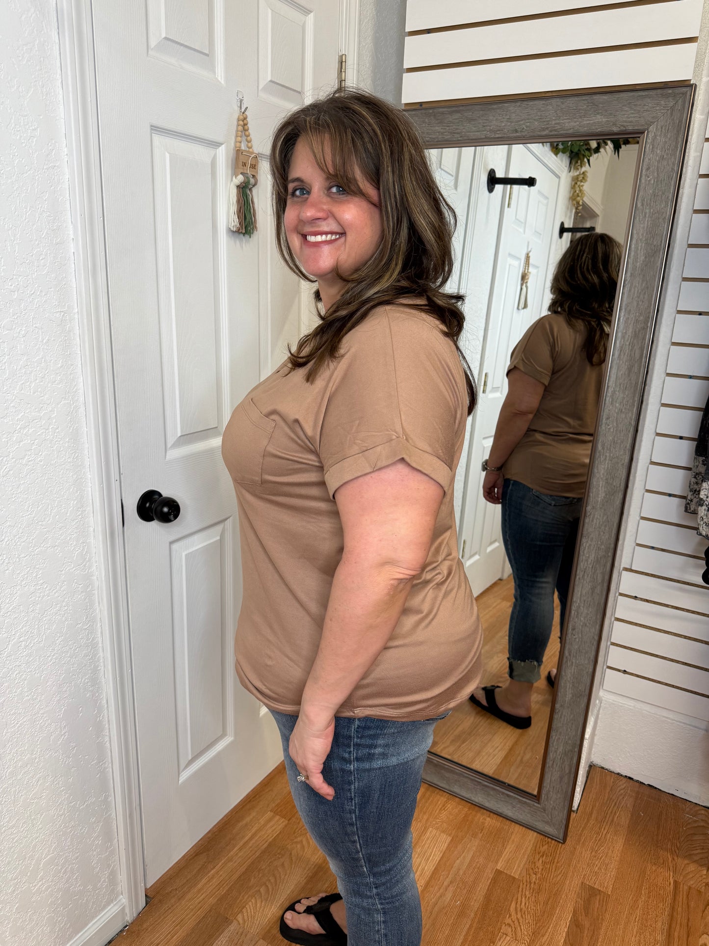 BLAYNA POCKET TEE MOCHA MITTOSHOP