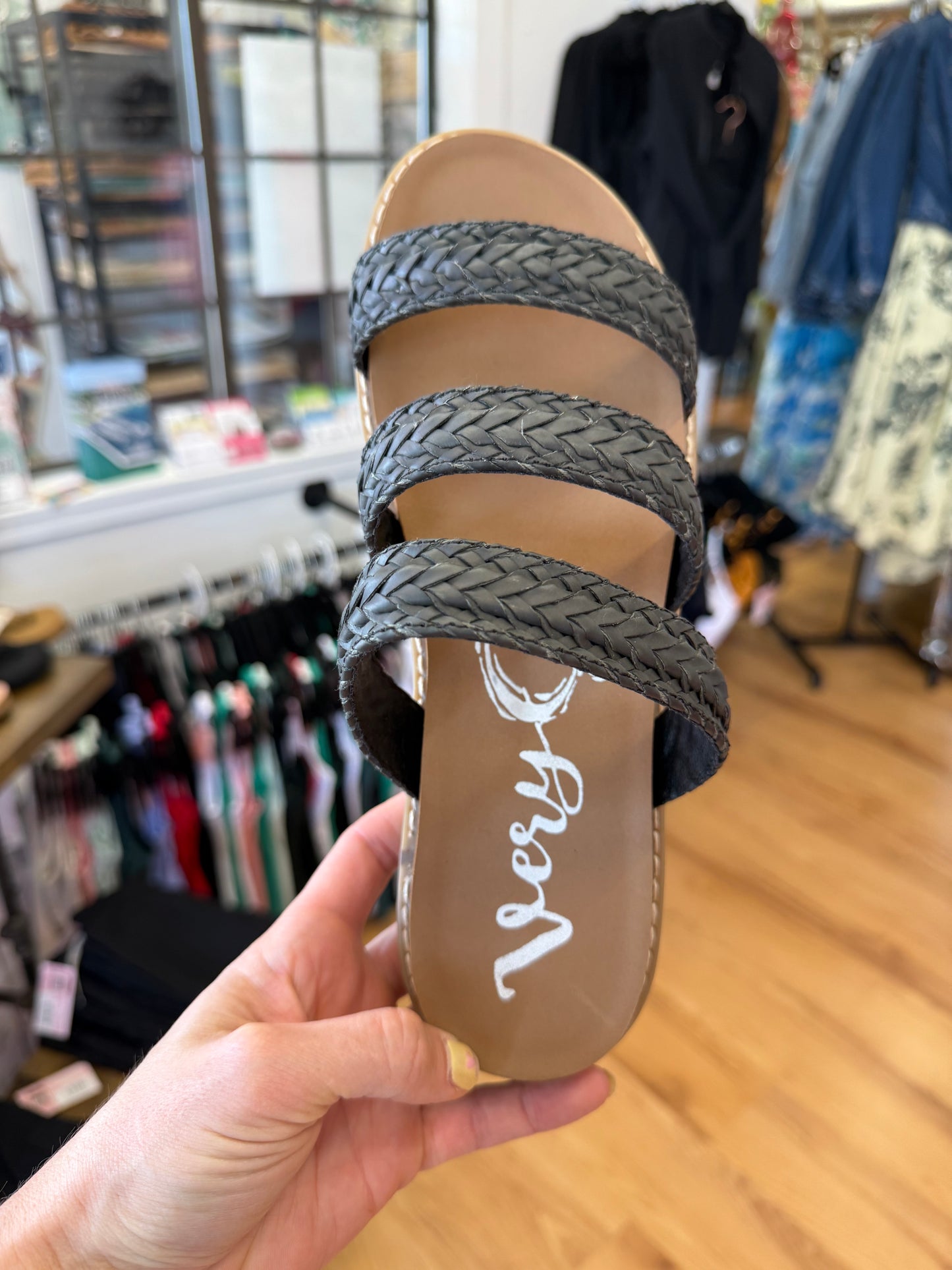 ALBA SANDAL -BLACK- VERY G