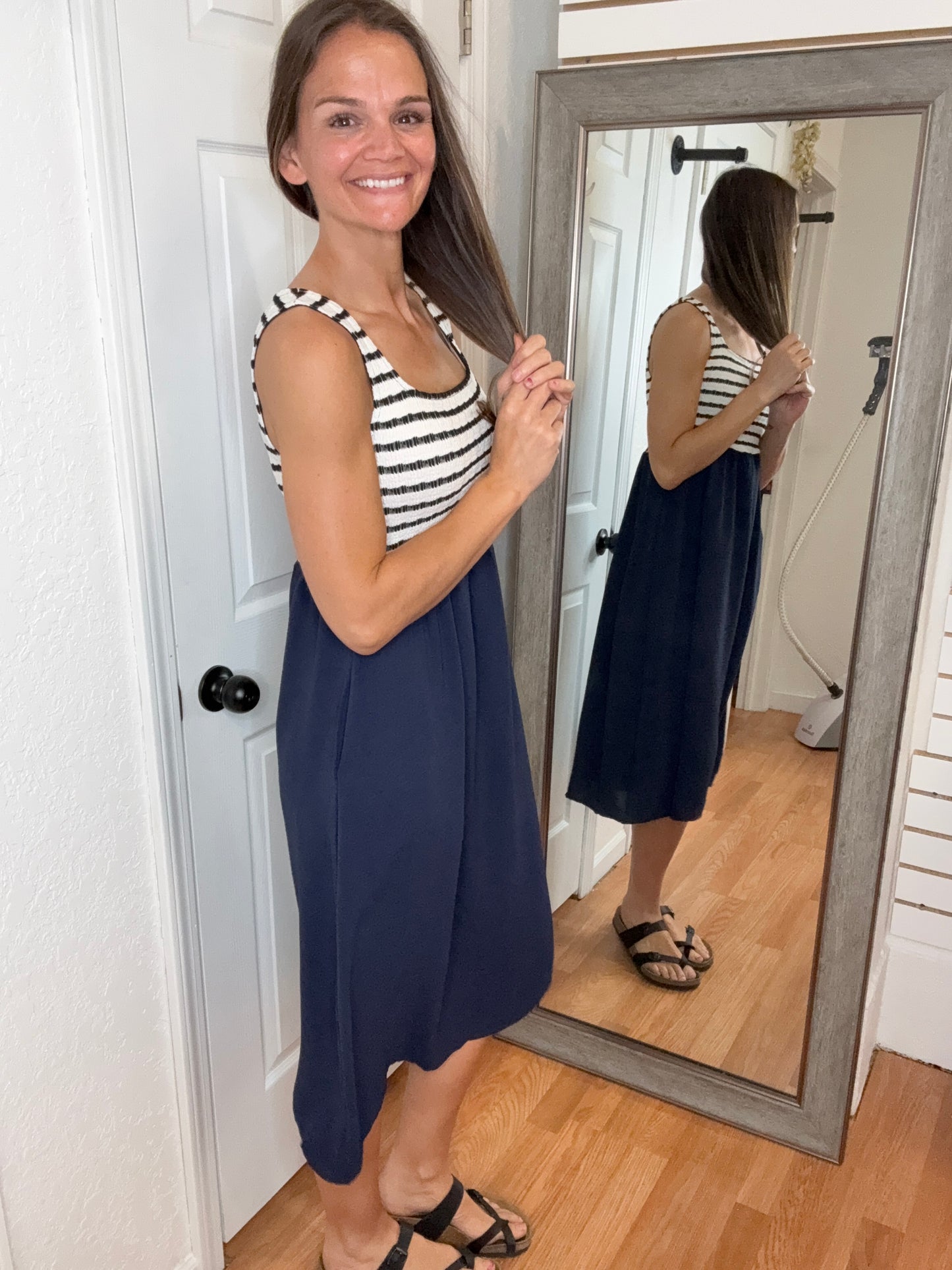 SHANIYAH COLORBLOCK MIDI DRESS -NAVY- HAPTICS