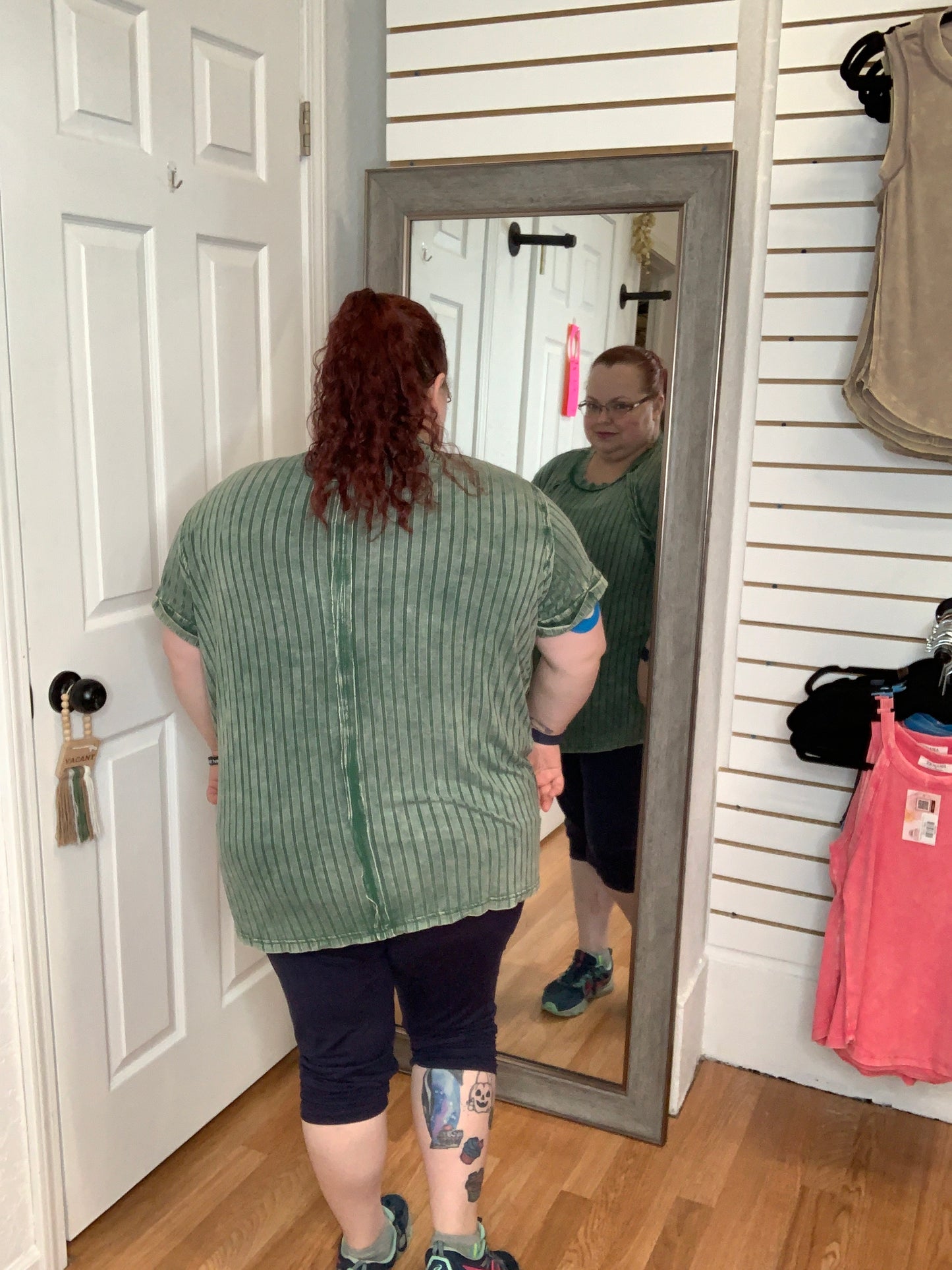 MARYANNE SHORT SLEEVE TOP DARK GREEN - ZENANA