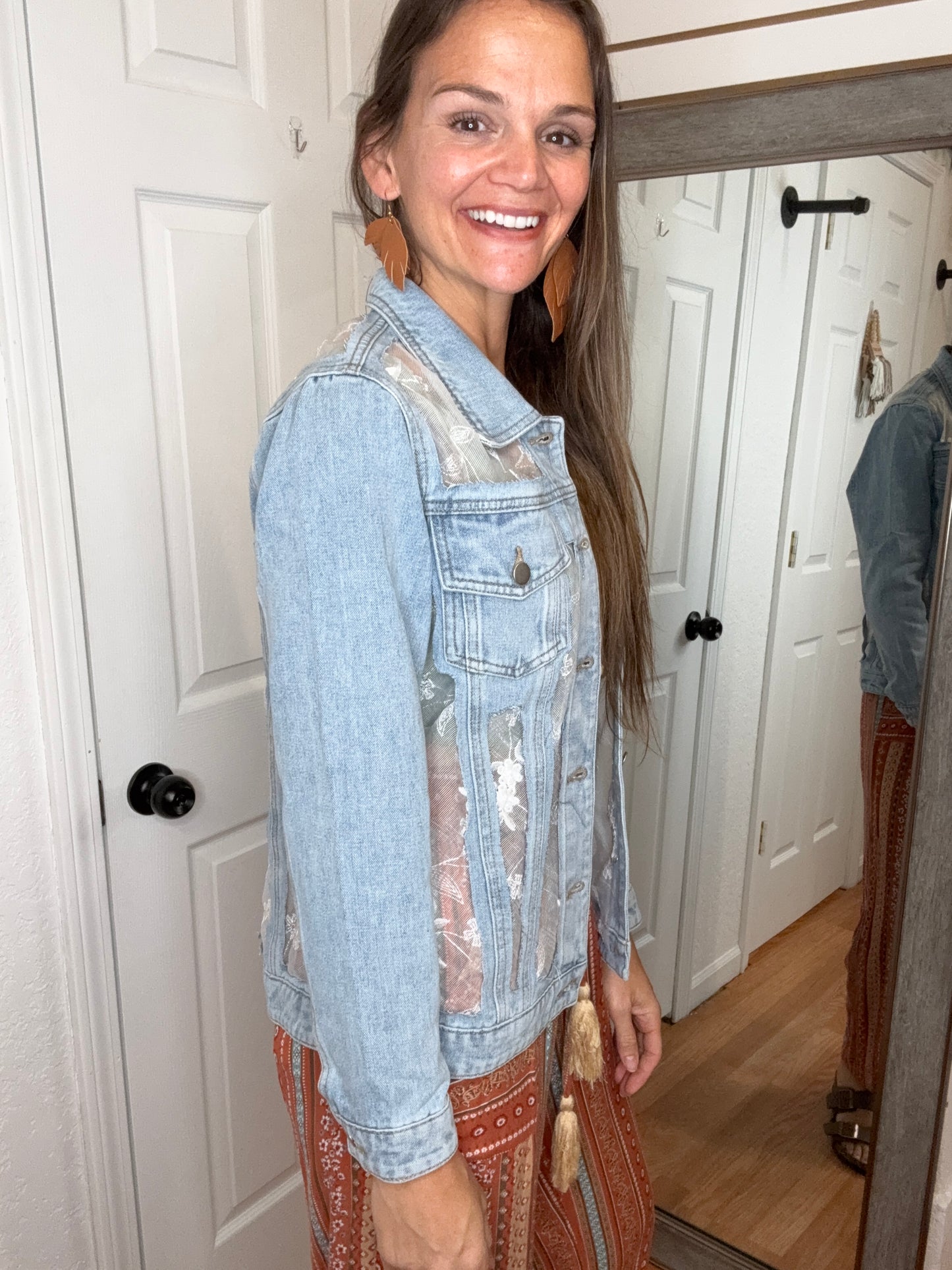 TINKERBELL - EMBROIDERED MESH DENIM JACKET - DAVI & DANI