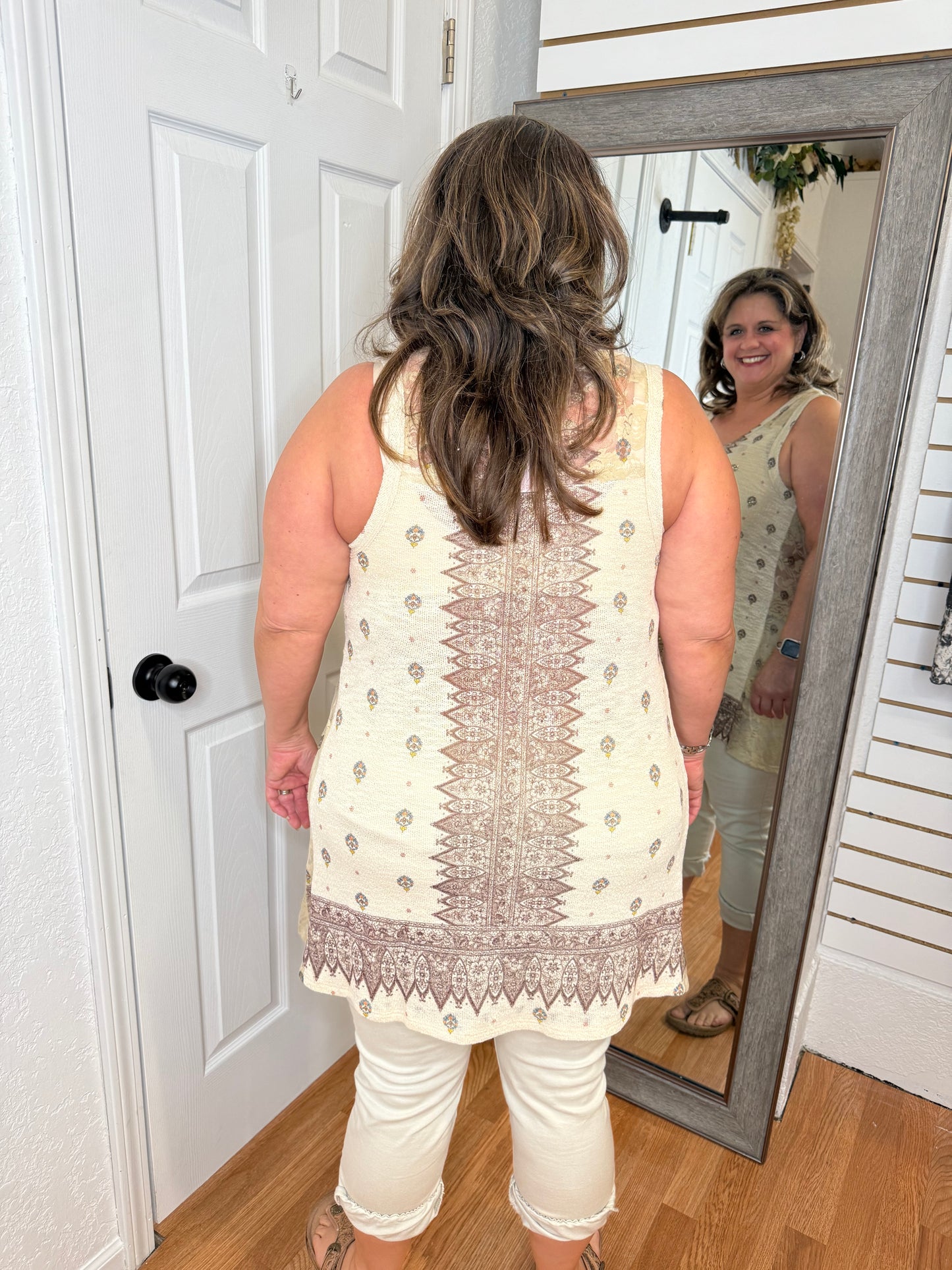 VICTORIA LACE AND RHINESTONE SWEATER TANK TOP - VOCAL