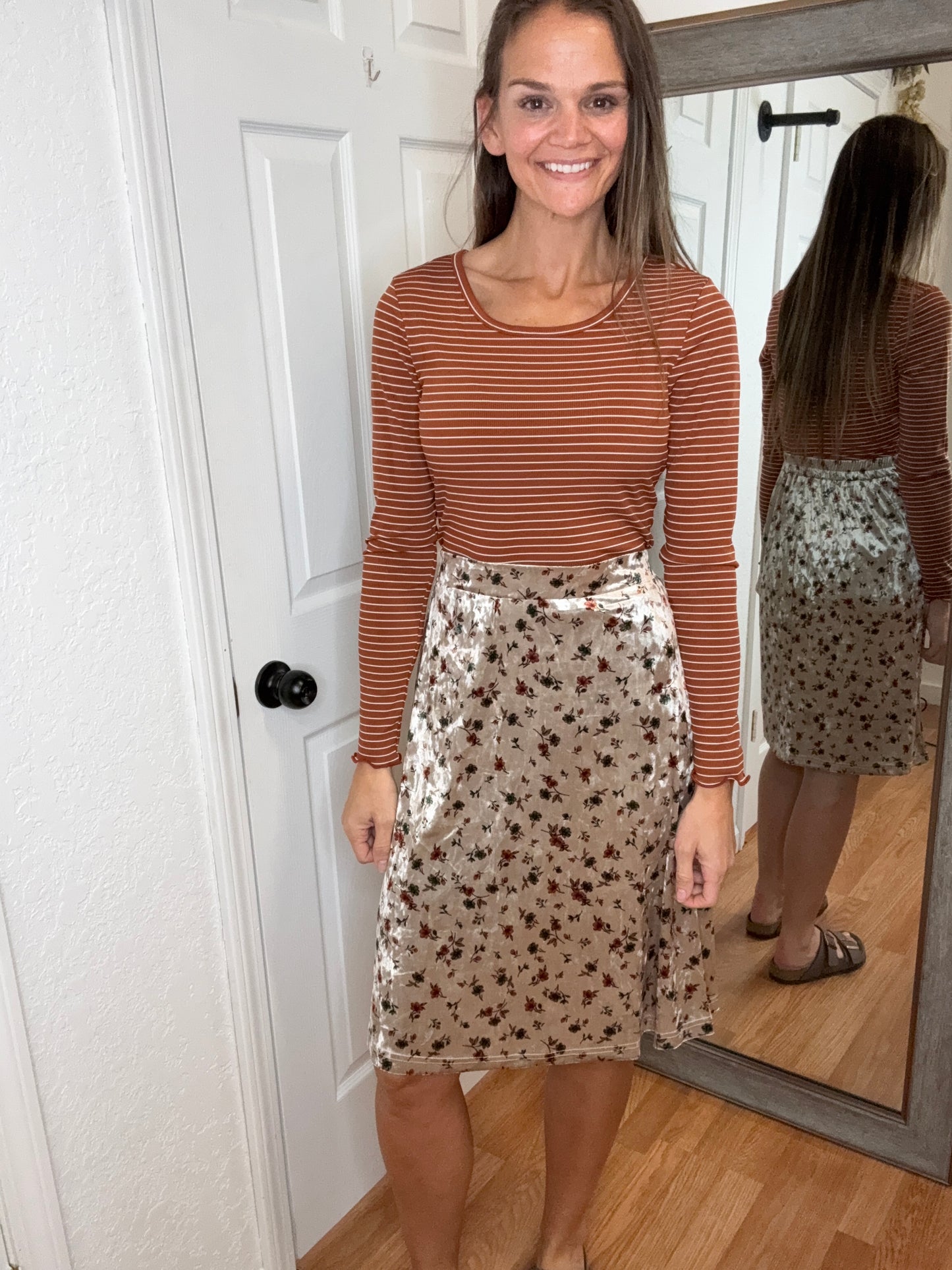 TALIA A-LINE SKIRT VELOUR FLORAL - MIKAROSE