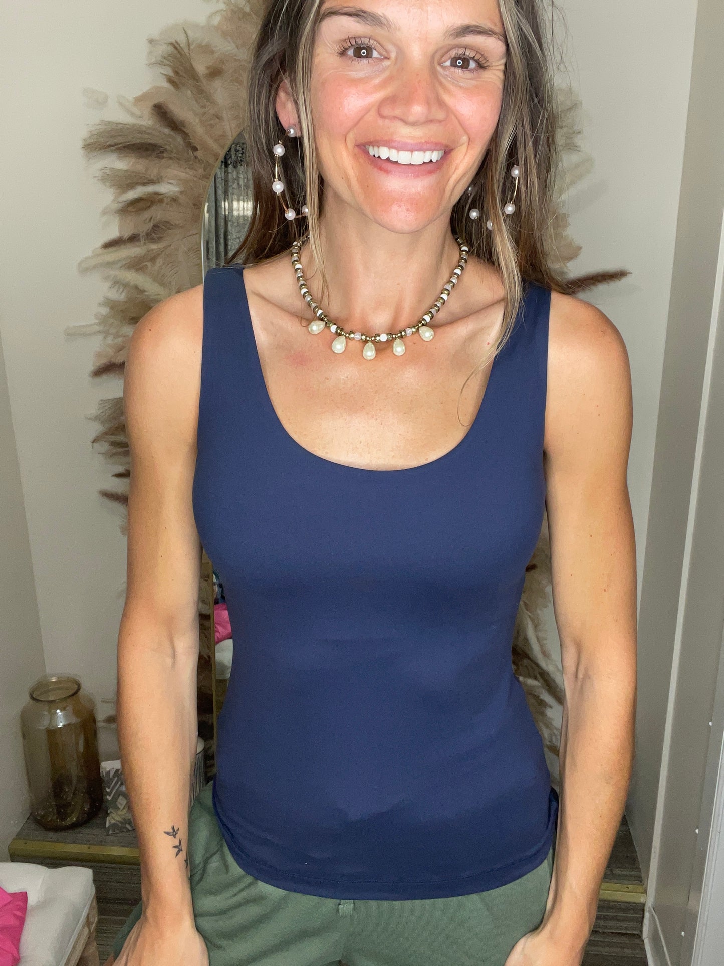BUTTER TANK TOP NAVY - RAE MODE