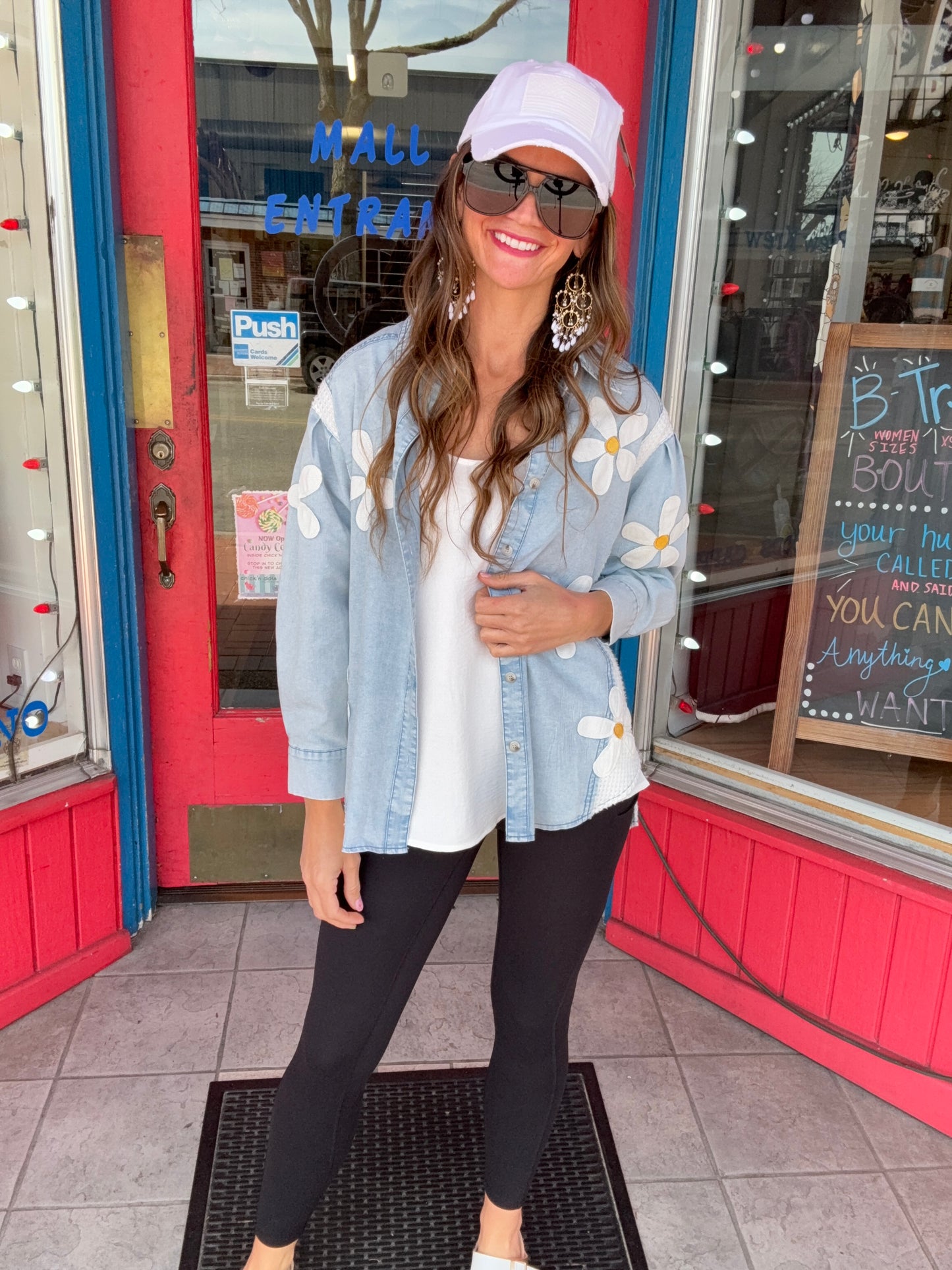 DAISY CHAMBRAY BUTTON DOWN TOP - DAVI & DANI