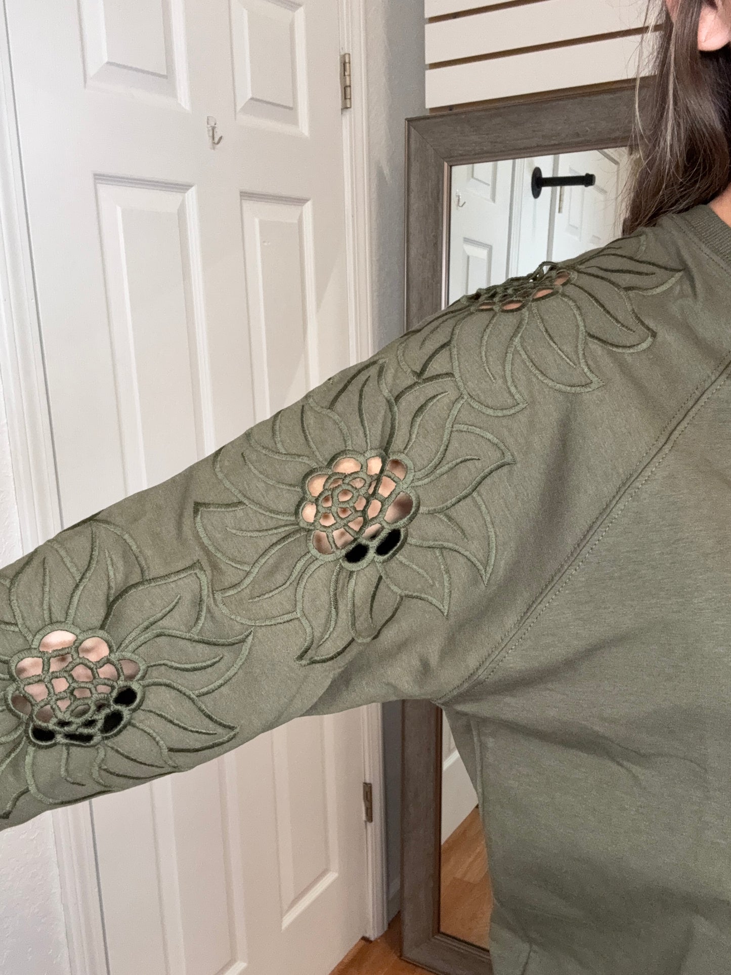 BETH CUT OUT SLEEVE PULLOVER SWEATSHIRT TOP OLIVE - PS KATE