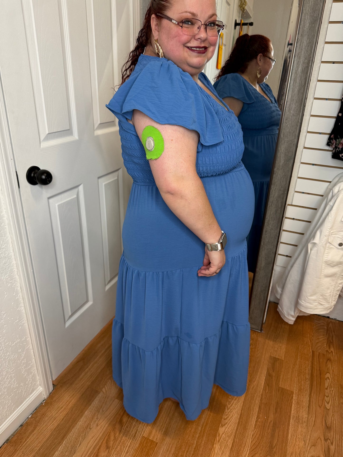 KENNEDY - FLUTTER SLEEVE MIDI DRESS - BLUE - BLU PEPPER
