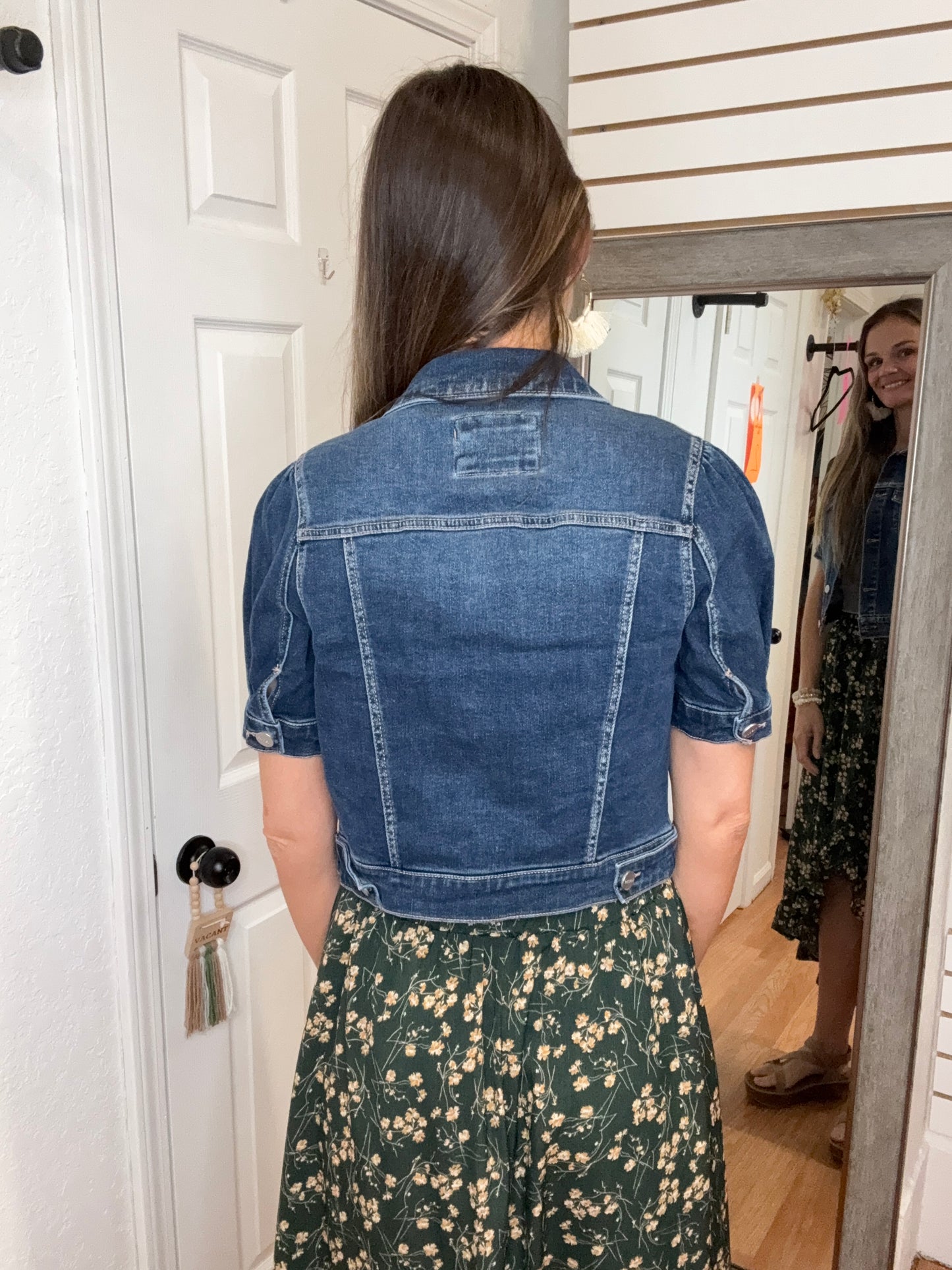 HADDIE CROPPED SHORT SLEEVE DENIM JACKET - RISEN