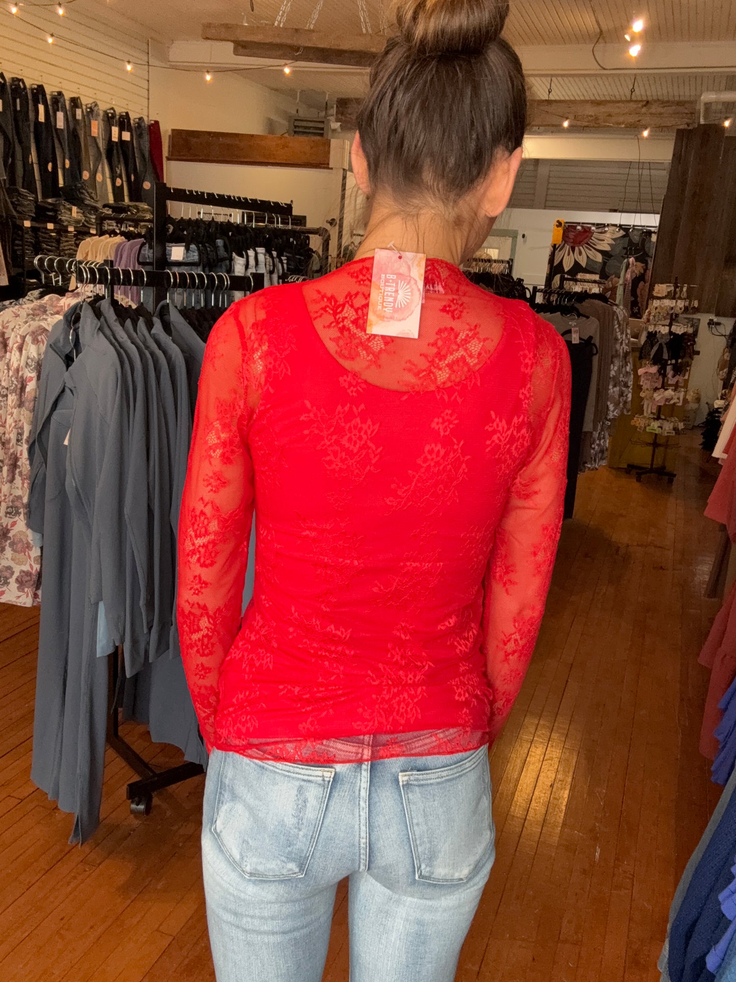 ROXY LACE TOP-RED