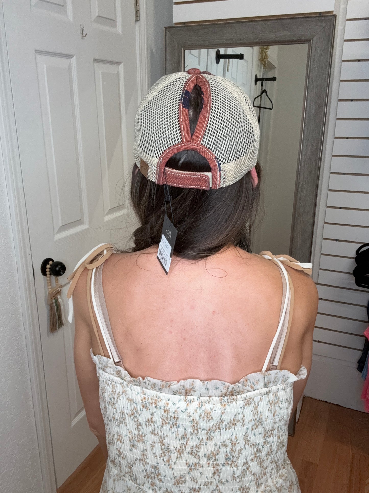 CC FEATHER BALL CAP HAT