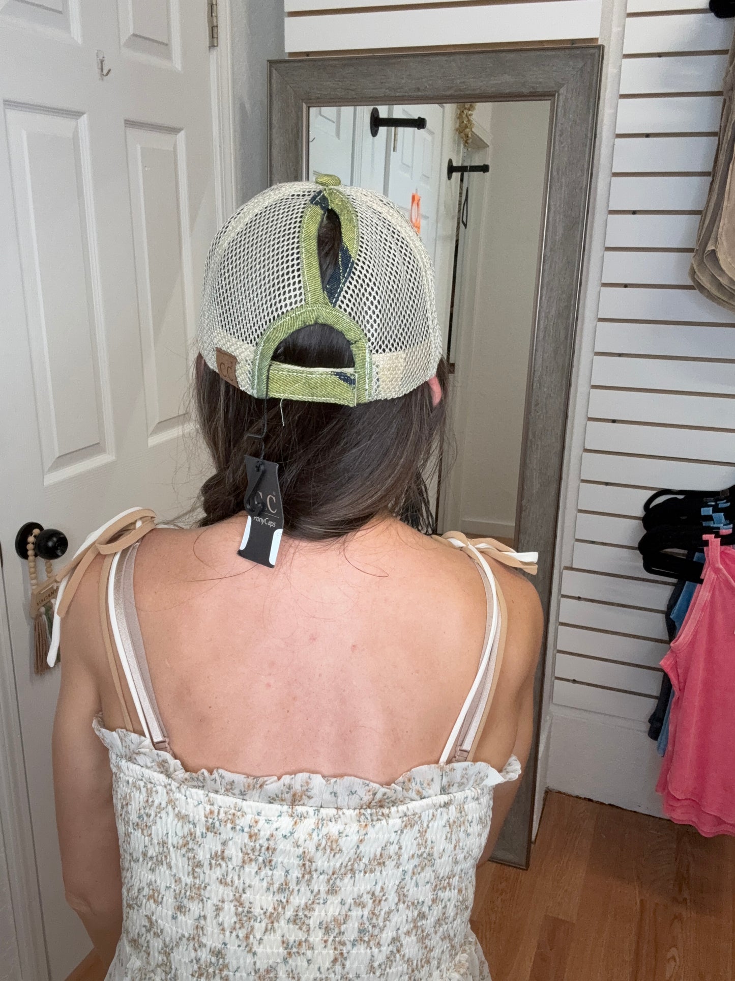 CC FEATHER BALL CAP HAT