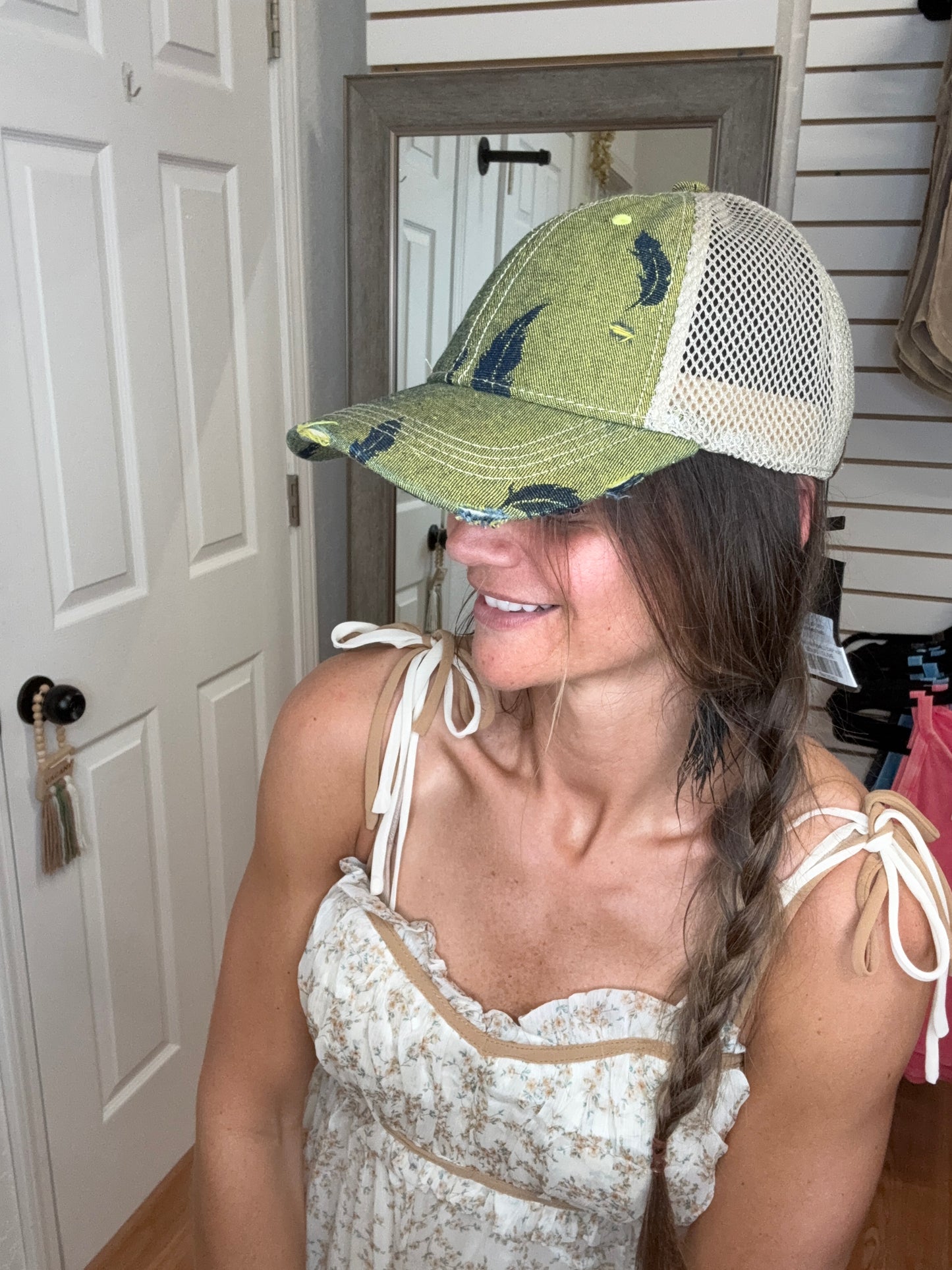 CC FEATHER BALL CAP HAT