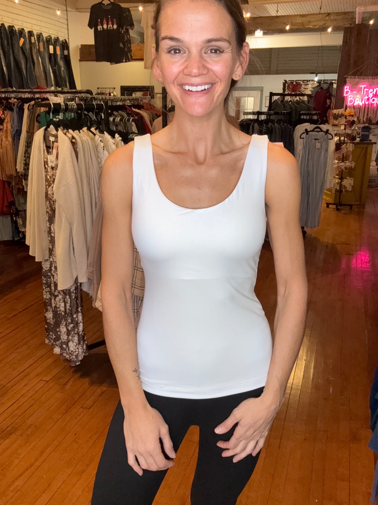 BUTTER TANK - WHITE