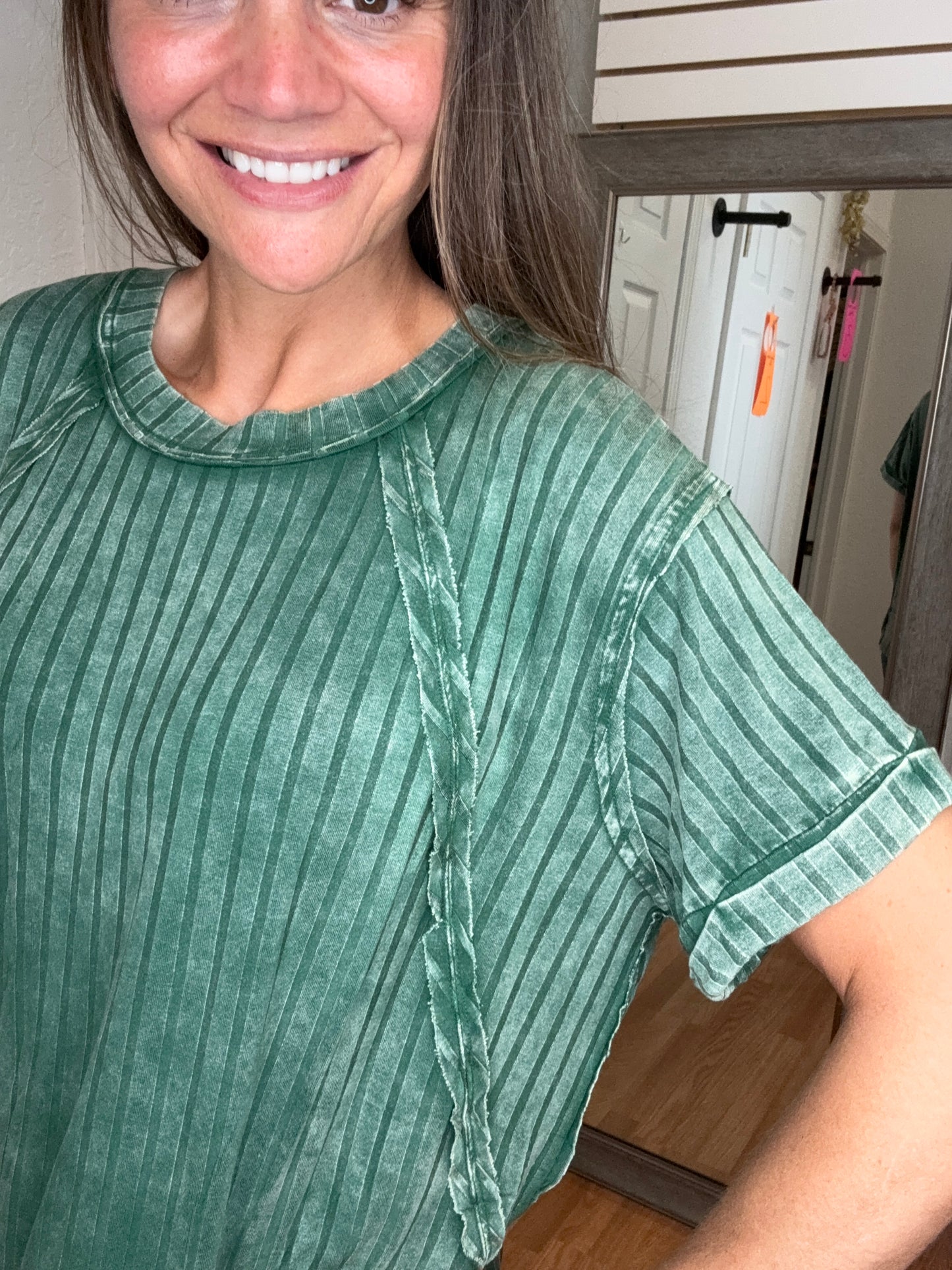 MARYANNE SHORT SLEEVE TOP DARK GREEN - ZENANA