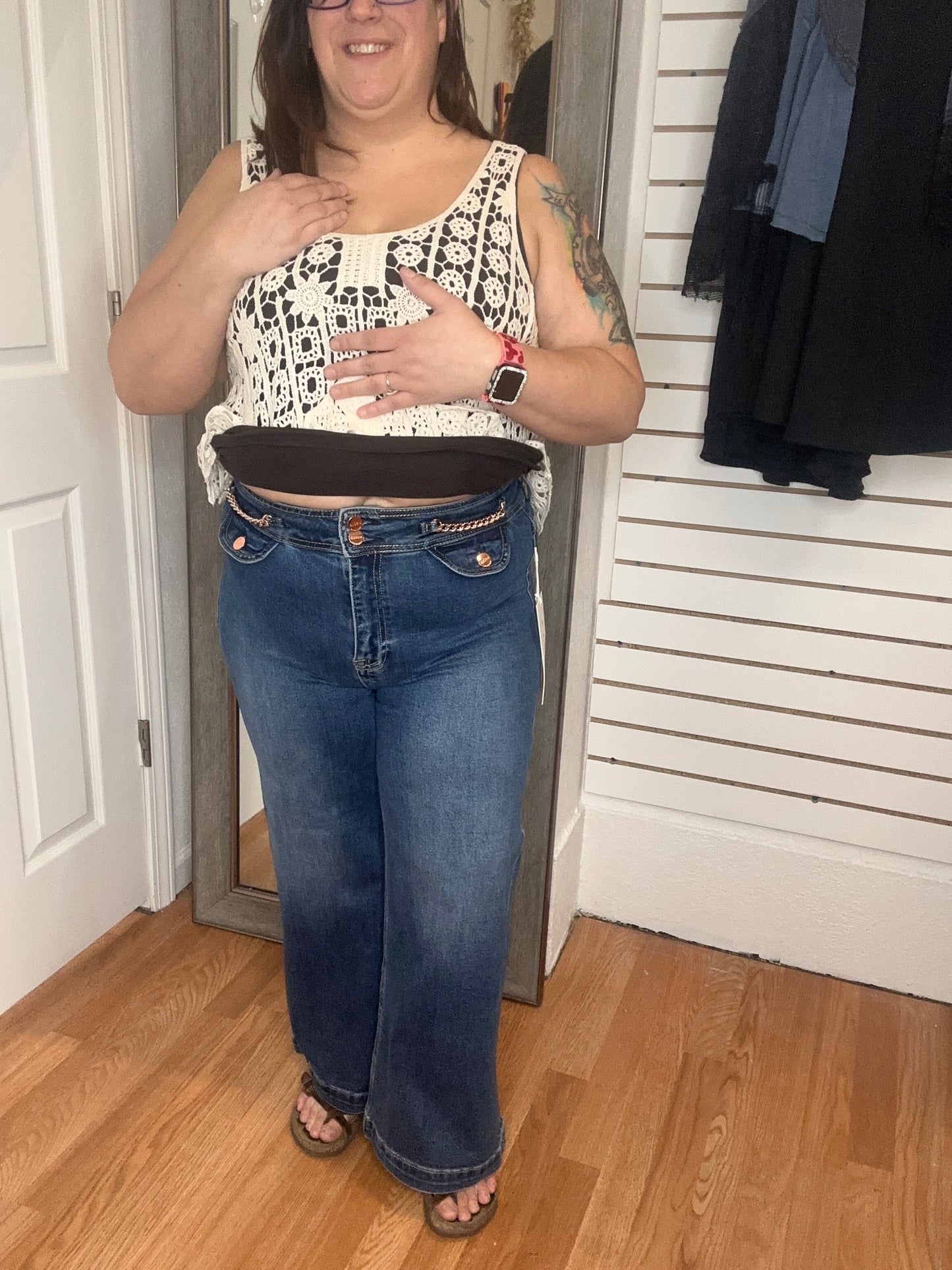 CHARLI CHAIN WIDE LEG CROP DENIM JEANS - RISEN