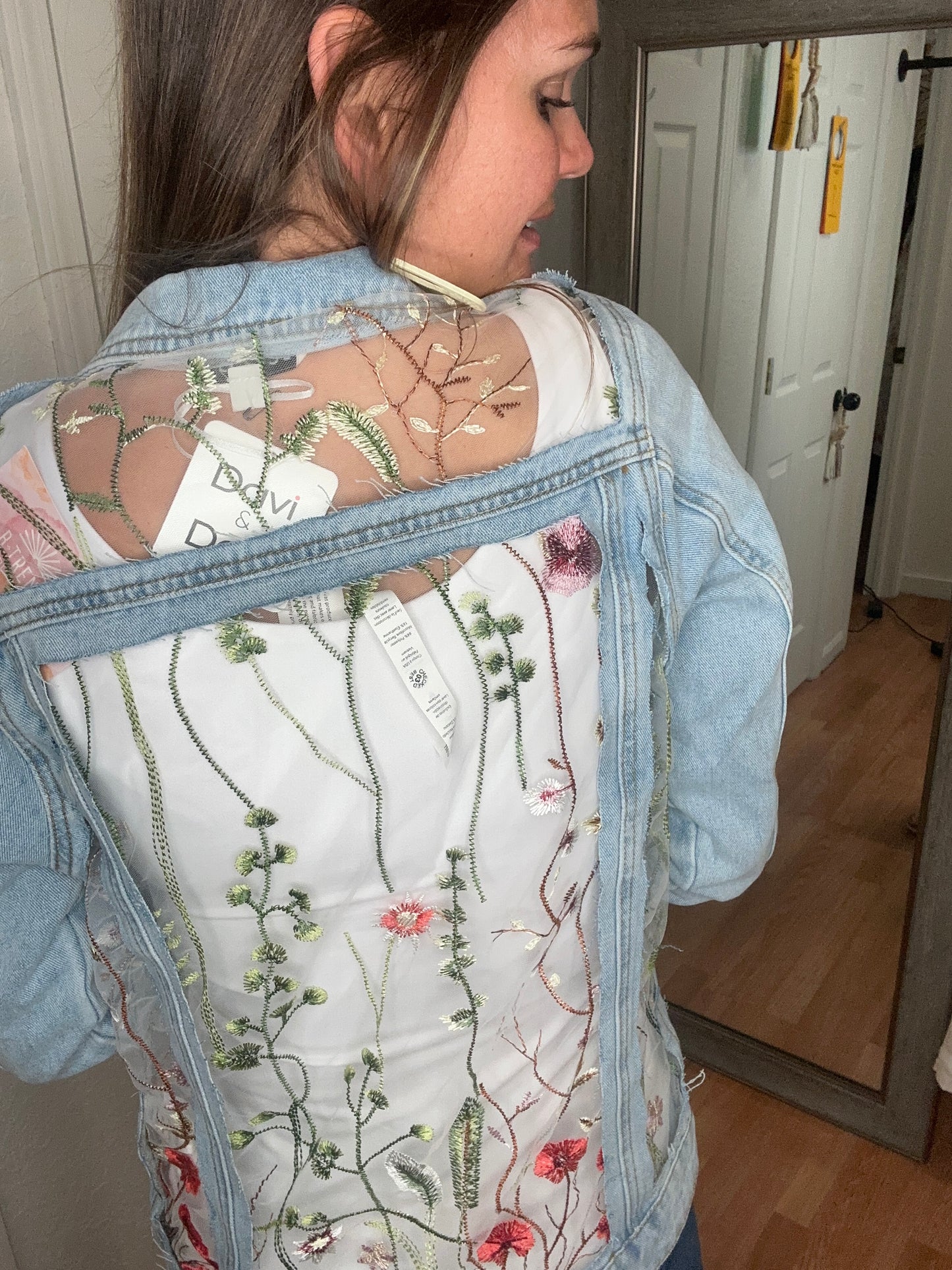 TINKERBELL - EMBROIDERED MESH DENIM JACKET - DAVI & DANI