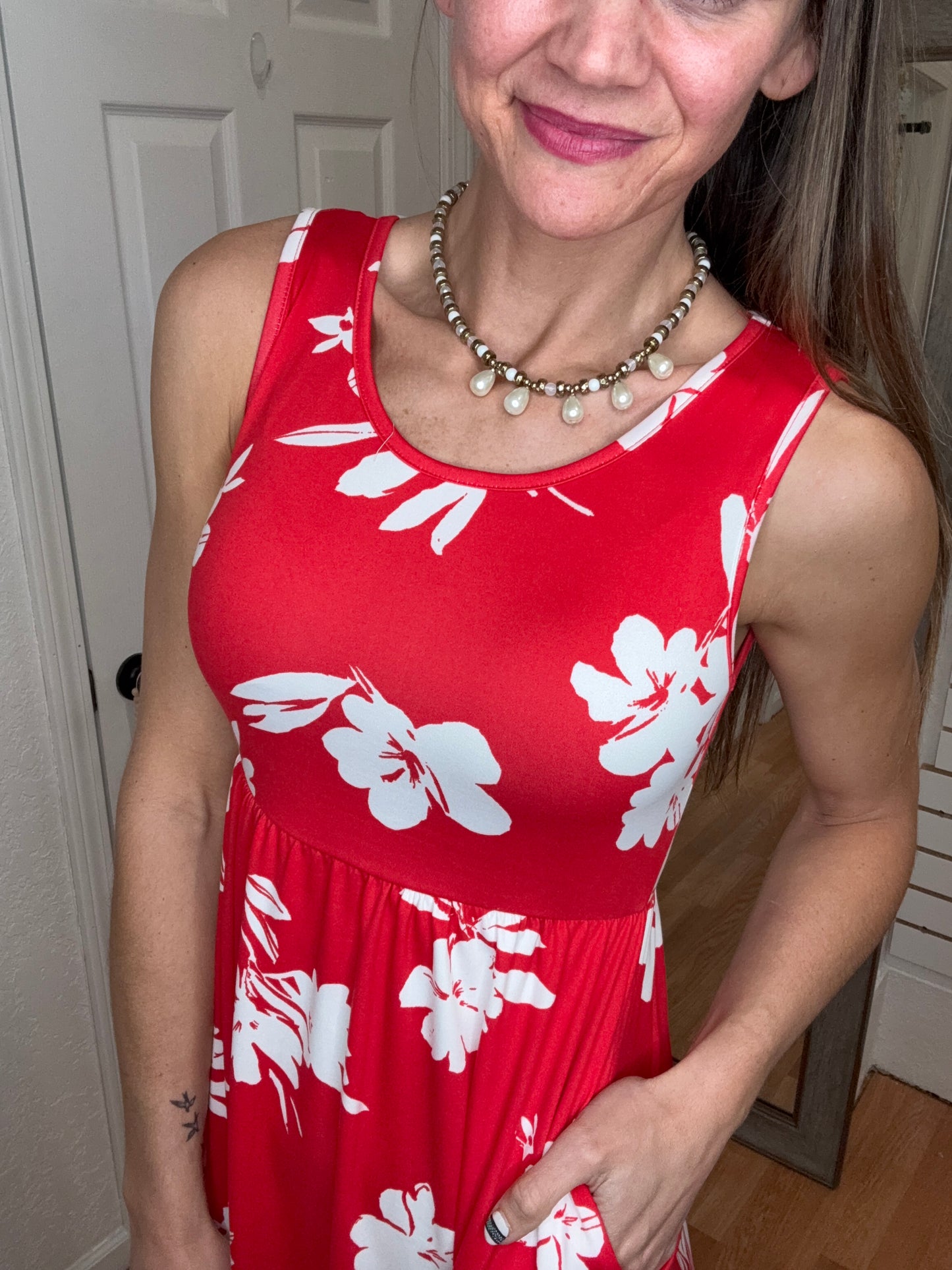 KELSEY SLEEVELESS DRESS - MICHELLE MAE