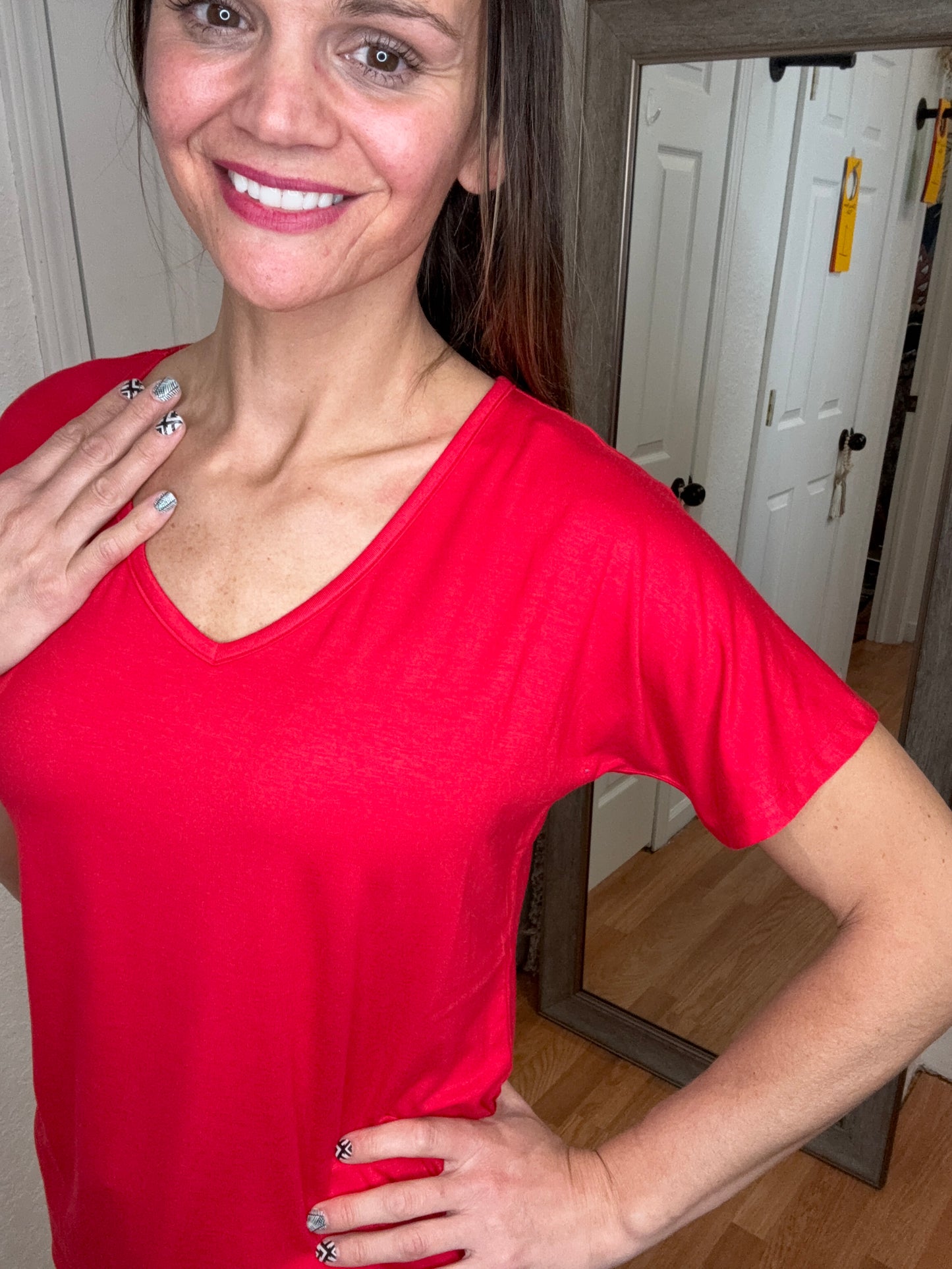 CHLOE TEE - RED - MICHELLE MAE
