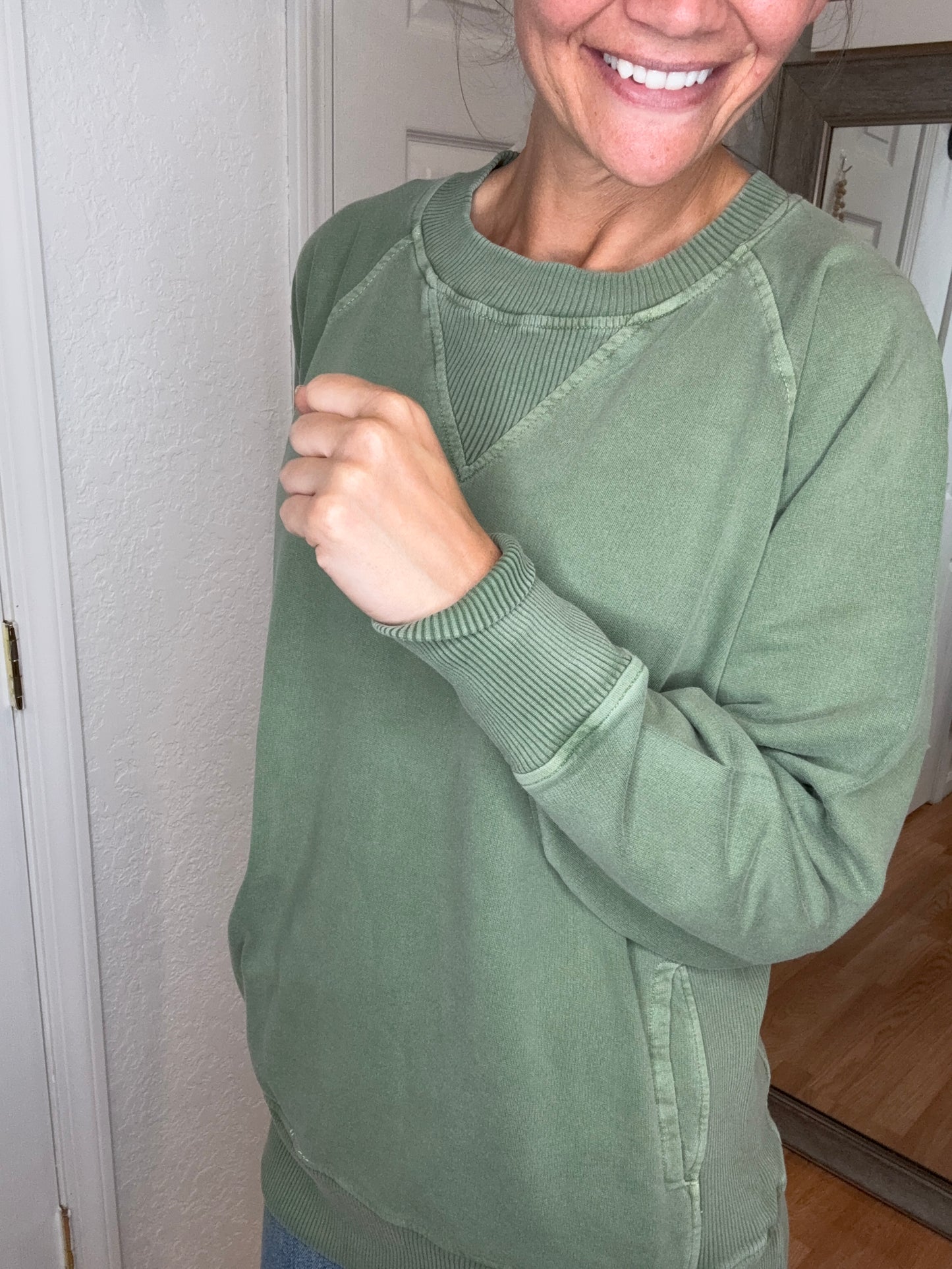 BUFFY PULLOVER SWEATSHIRT TOP OLIVE GREEN - ZENANA