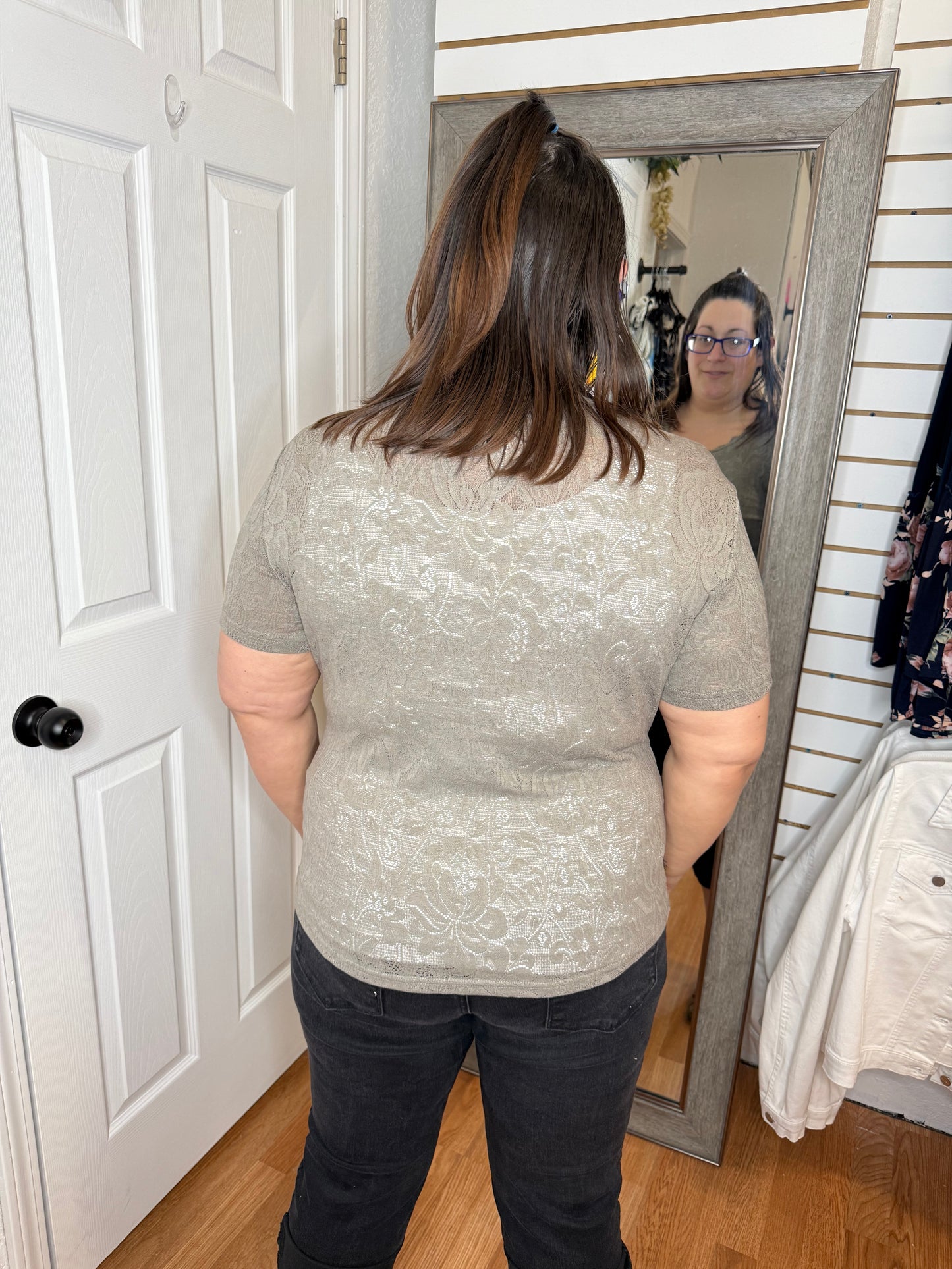 HEMY LACE MESH SHORT SLEEVE TOP - OLIVE - DAVI & DANI