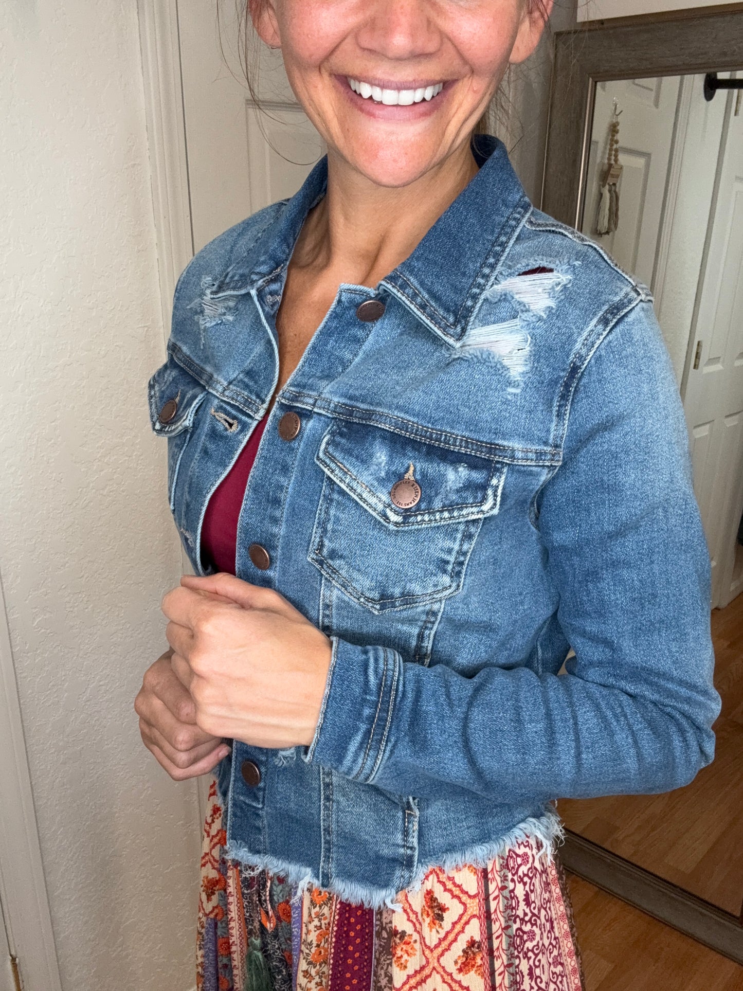 MAYLYNN DISTRESSED FRAYED HEM DENIM JACKET - RISEN