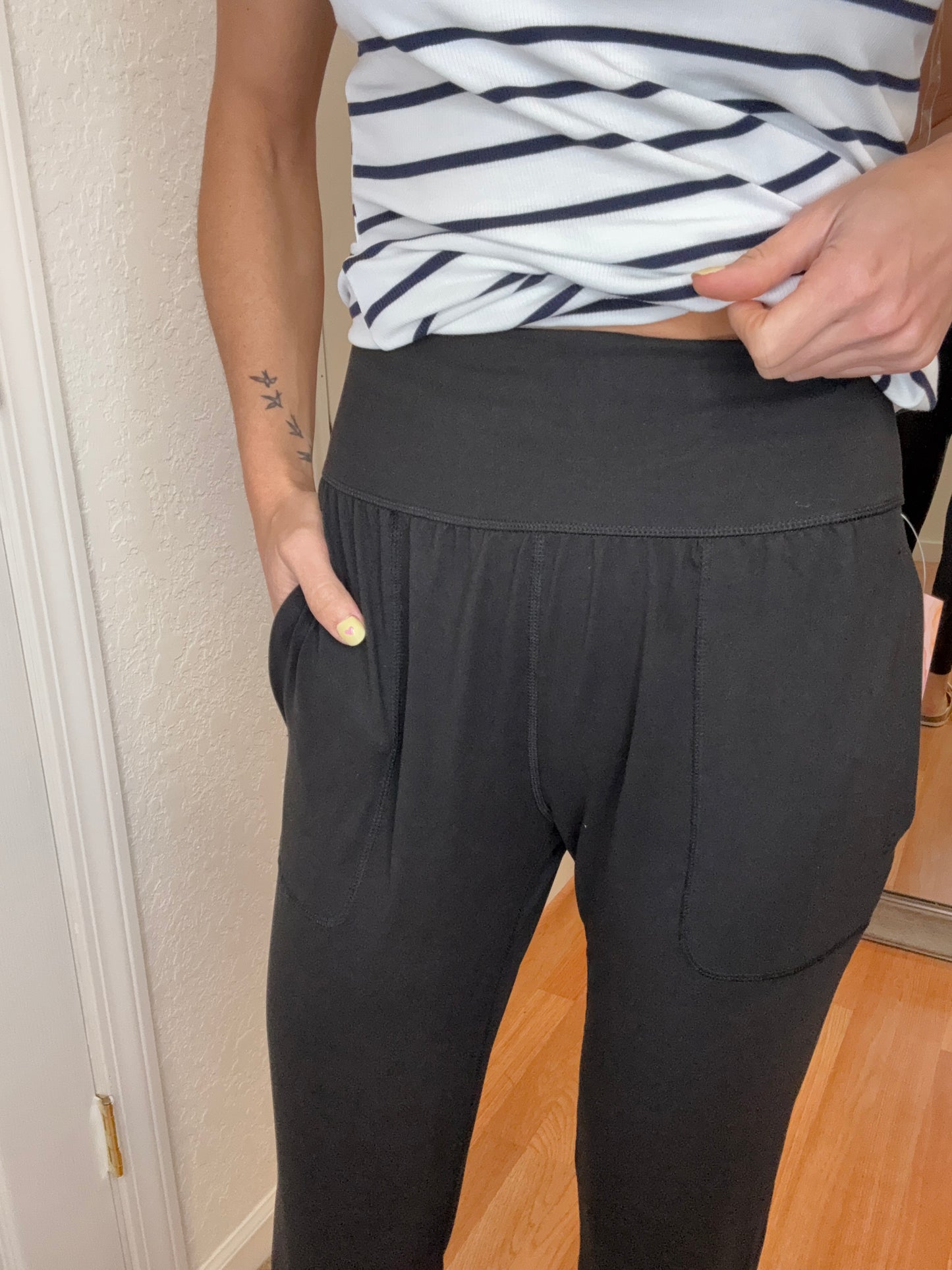 KENZIE - BLACK JOGGER LEGGINGS - RAE MODE