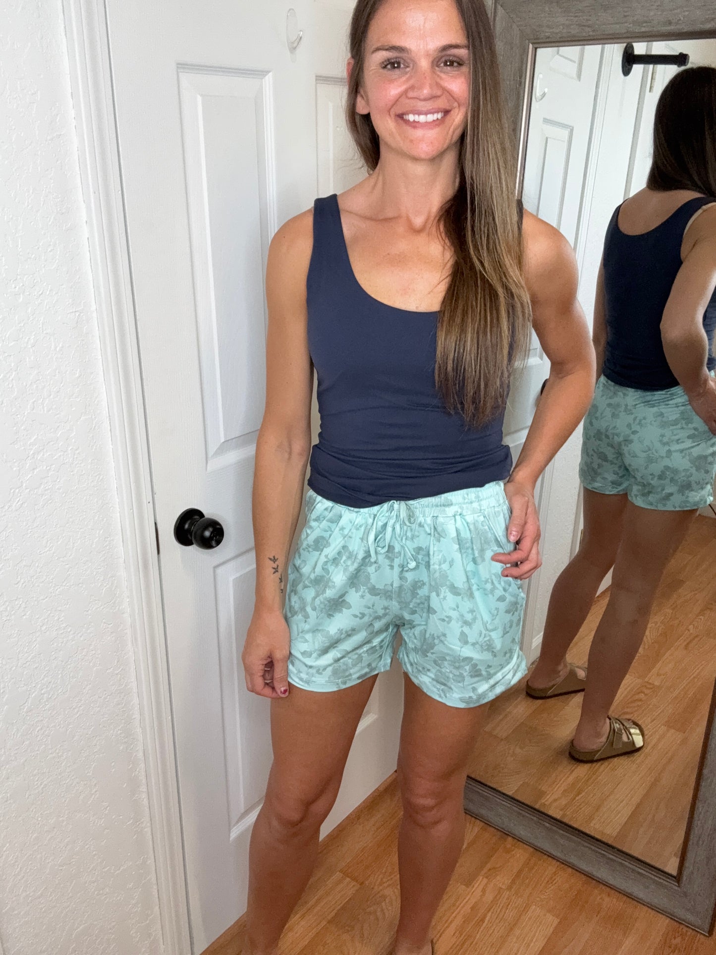 JAMIE SHORTS - MINT FLORAL- MICHELLE MAE