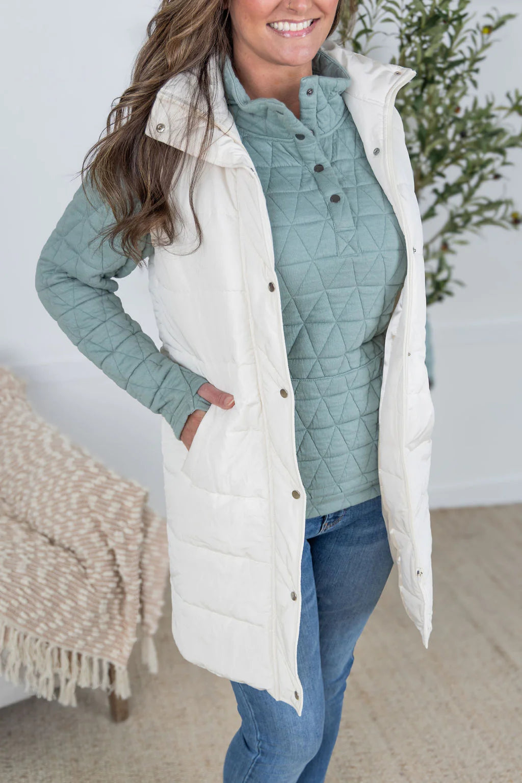 HARLOW VEST CREAM - MICHELLE MAE