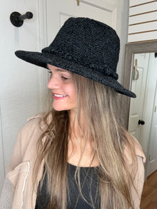 Winter Fedora Black - Hana