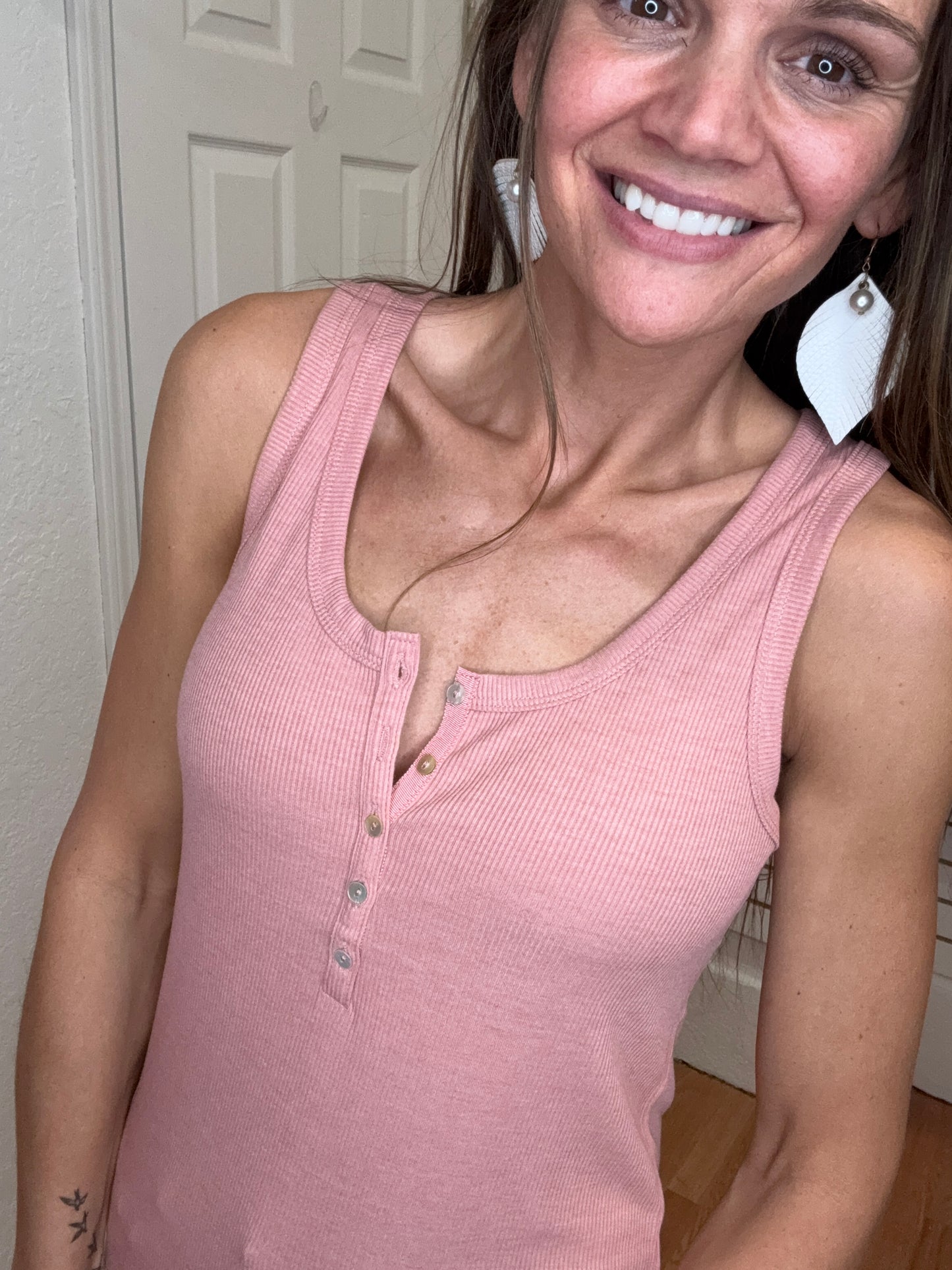 SADIE HENLEY TANK - BLUSH PINK