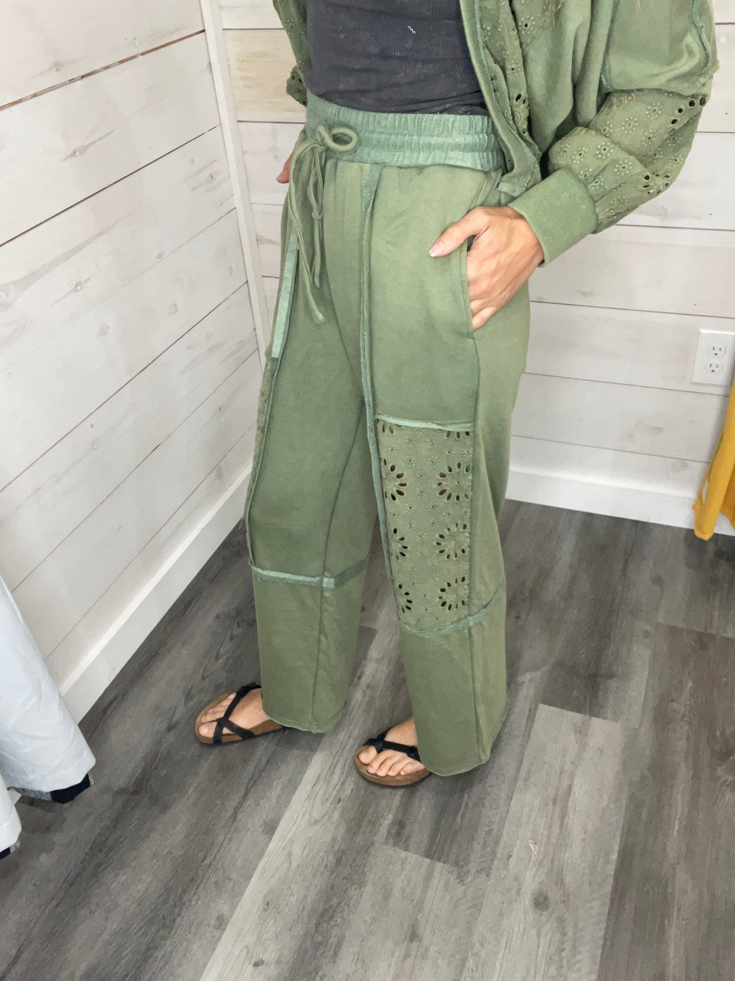 Washed Lace Trim Pants - Green