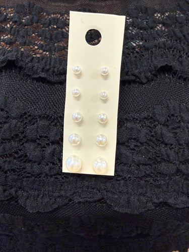 LISSA PEARL EARRING STUD PACK