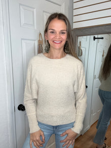 Susan Sweater Top Champaine- Skies Are Blue