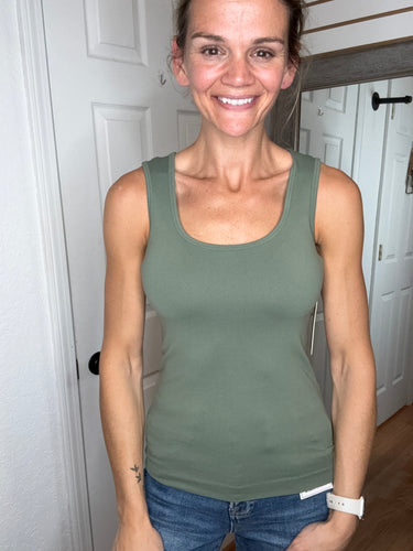 Luxe Round Neck Seamless Tank Smoky Olive - Yelete