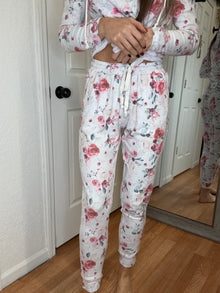 PINK BLOOM CLASSIC JOGGERS - MICHELLE MAE