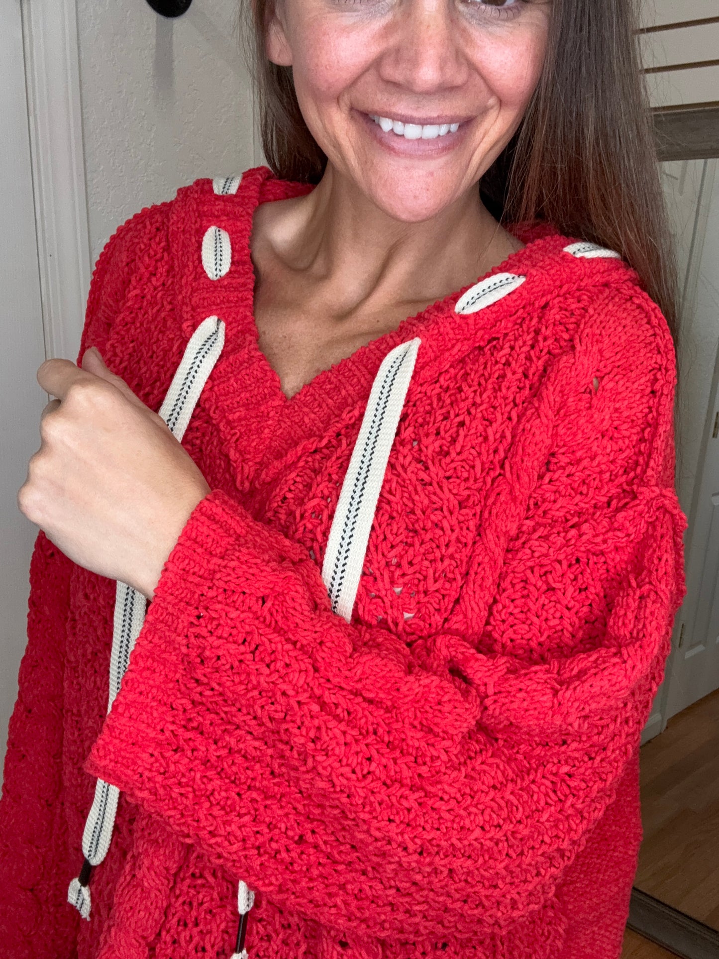 CRYSTAL CHENILLE HOODED SWEATER TOP RED- POL