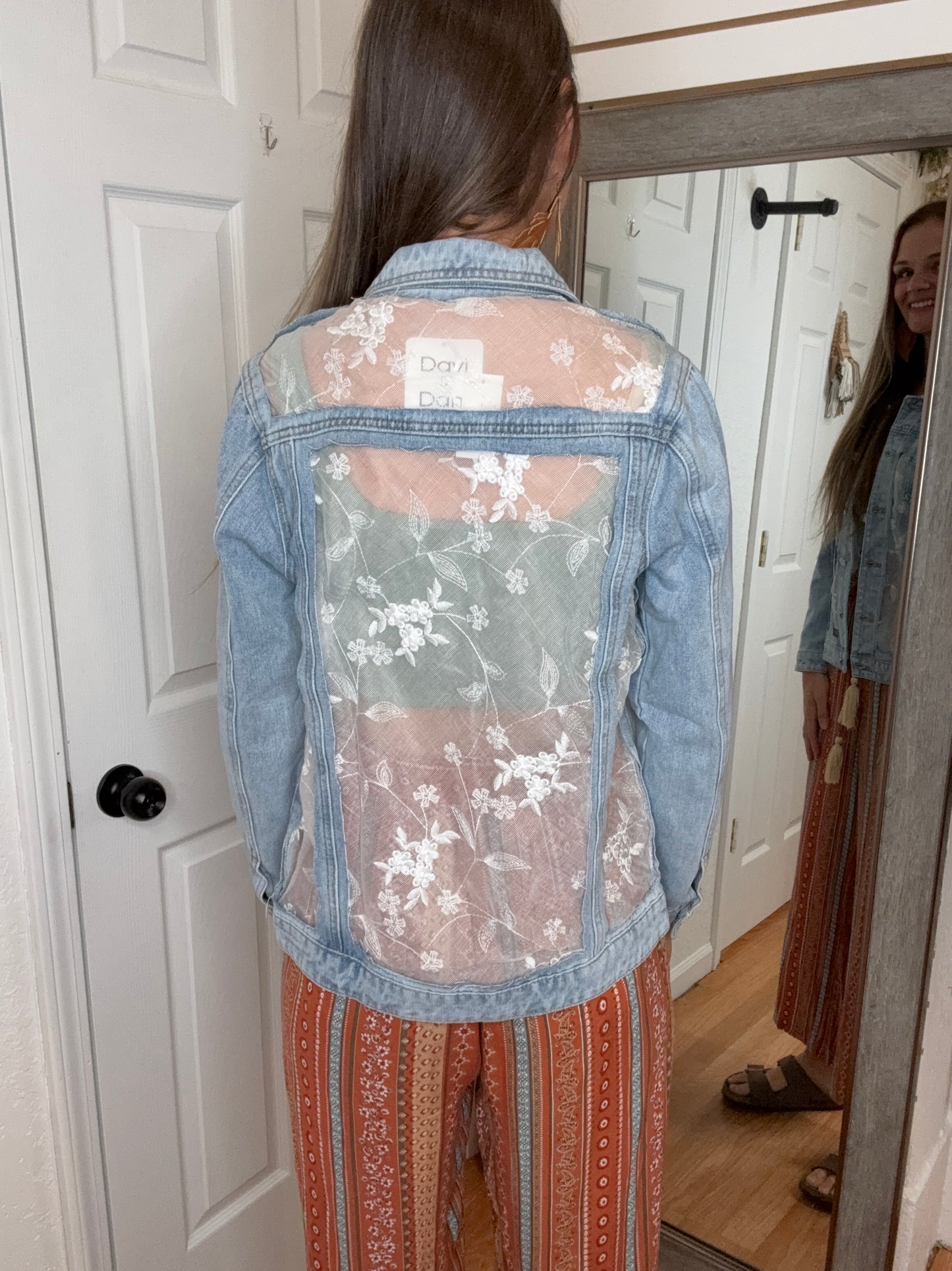 TINKERBELL - EMBROIDERED MESH DENIM JACKET - DAVI & DANI