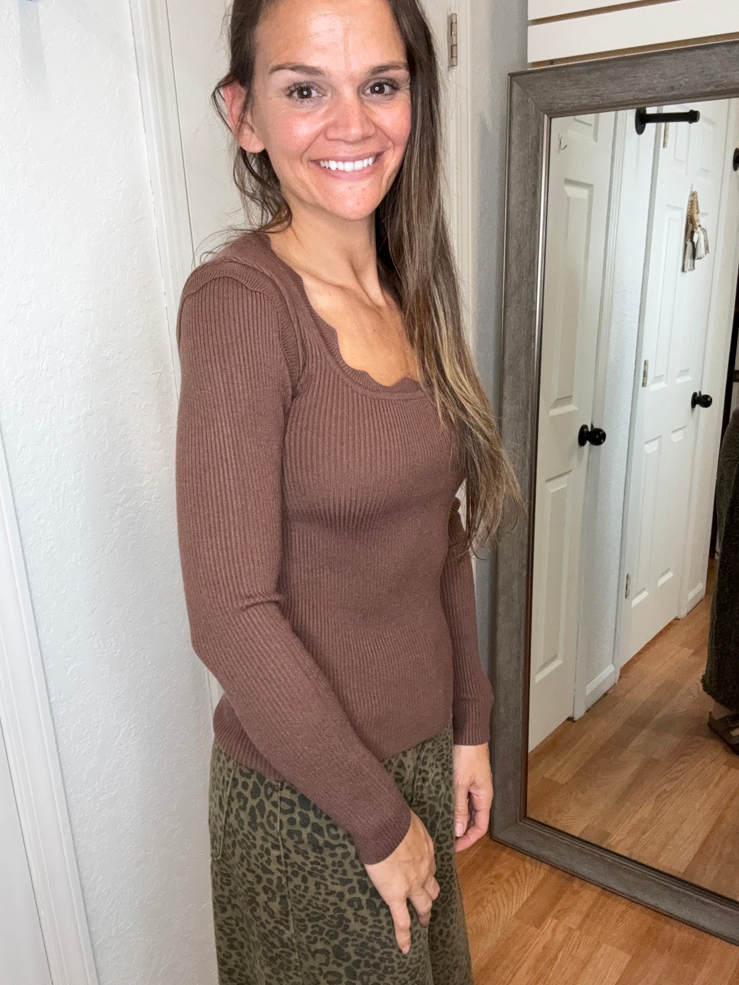 SABLE SCALLOPED LONG SLEEVE SWEATER TOP COCOA- MIKAROSE