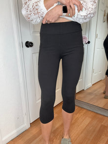 Cassandra Capri Butter Leggings Black- Julia Rose