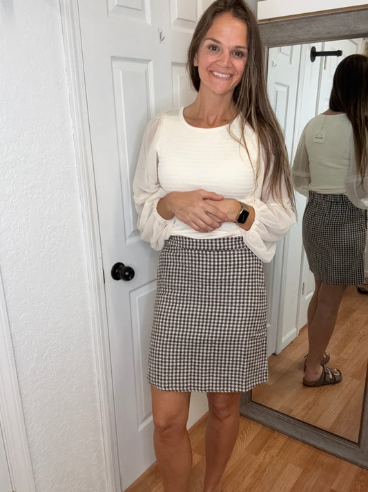 OLIVINE MINI SKIRT BROWN/CREAM HOUNDSTOOTH - MIKAROSE