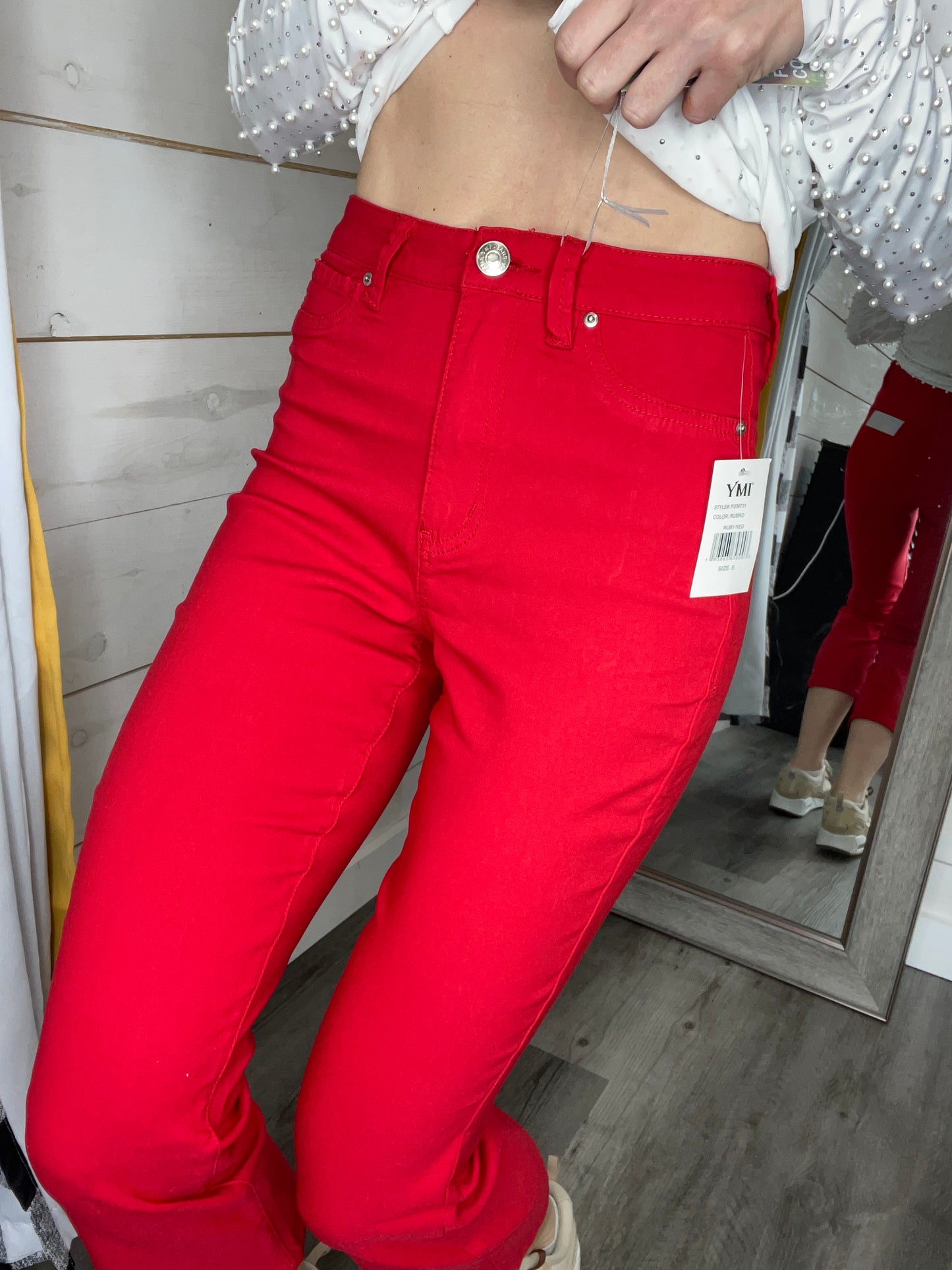 Hyperstretch Cropped Kick Flare - RED